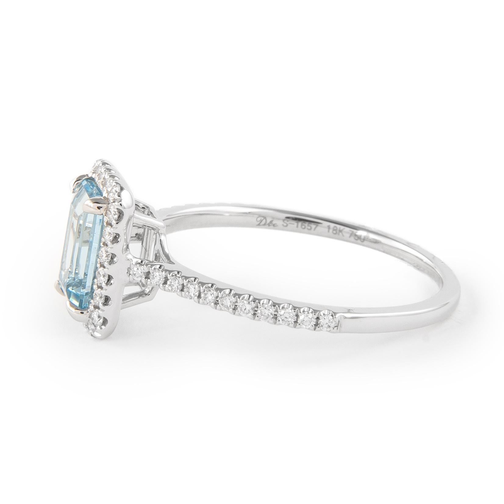 Contemporary Alexander Beverly Hills 1.07ctt Emerald Cut Aquamarine and Diamond Ring 18k For Sale
