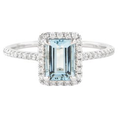 Alexander Beverly Hills 1,07 Karat Aquamarin im Smaragdschliff und Diamantring 18k