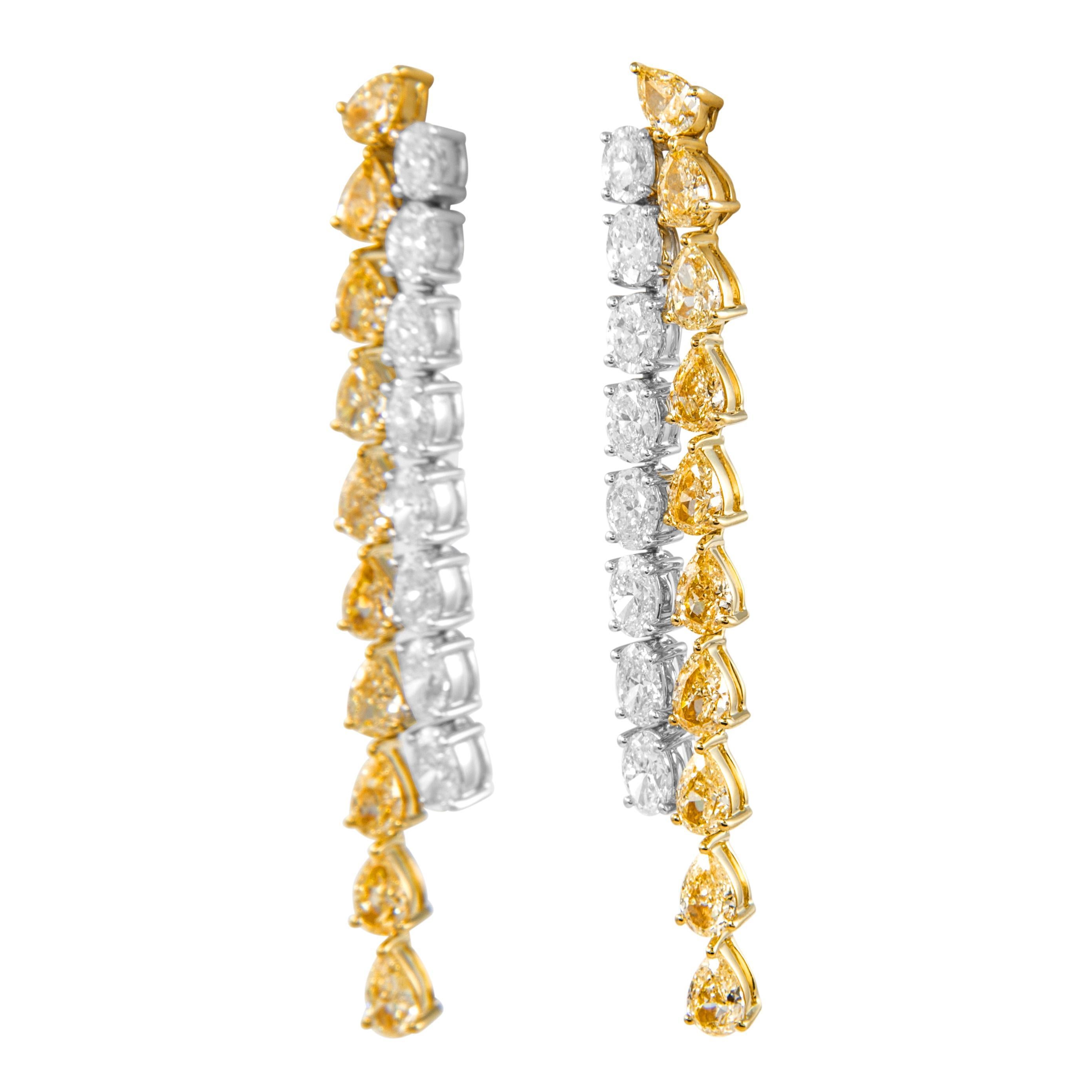 Contemporain Alexander Beverly Hills, boucles d'oreilles pendantes en or 18 carats avec diamant jaune fantaisie 11,44 carats en vente