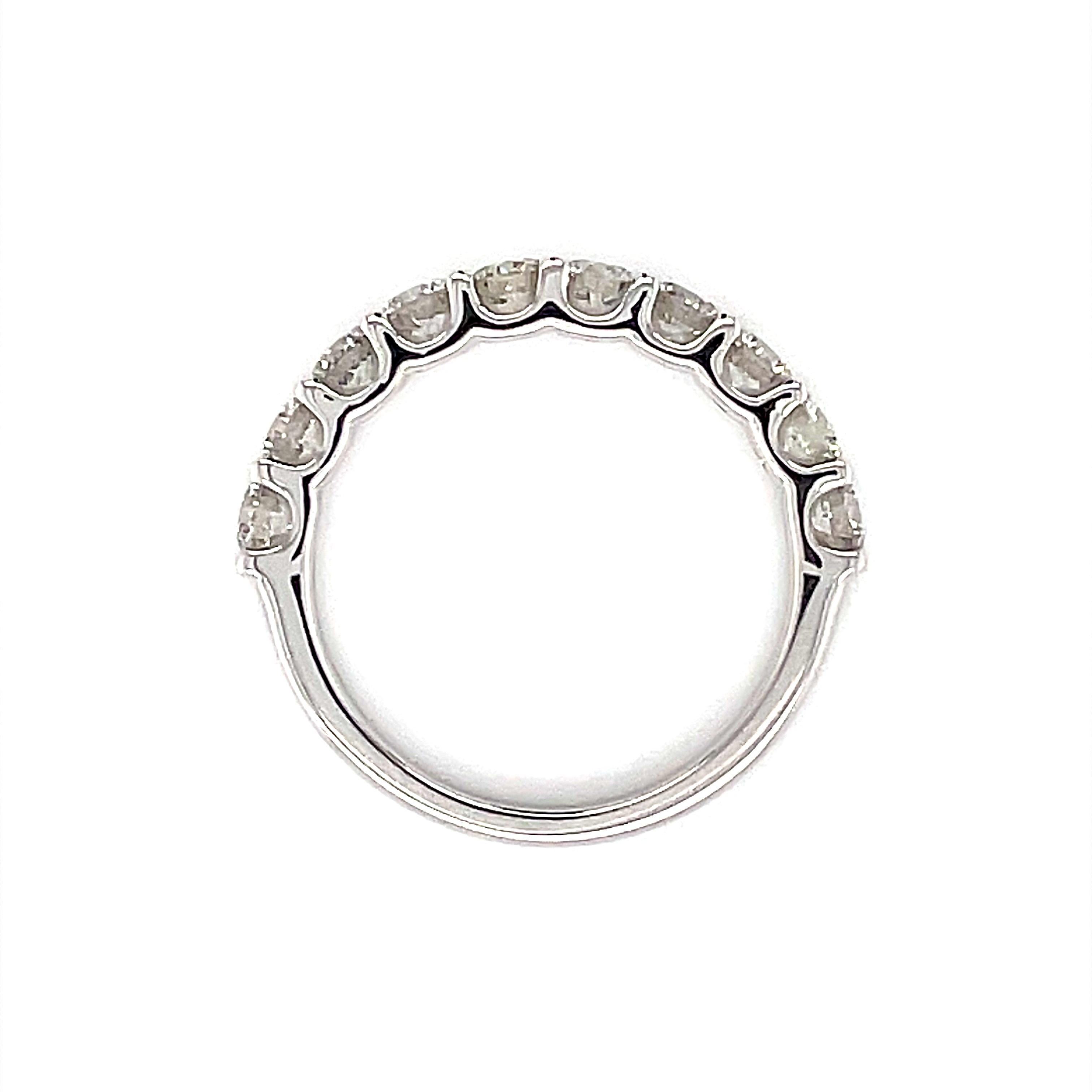 Alexander Beverly Hills 1,19 Karat runder Diamant Halb-Eternity-Ring 18k Weißgold (Rundschliff) im Angebot