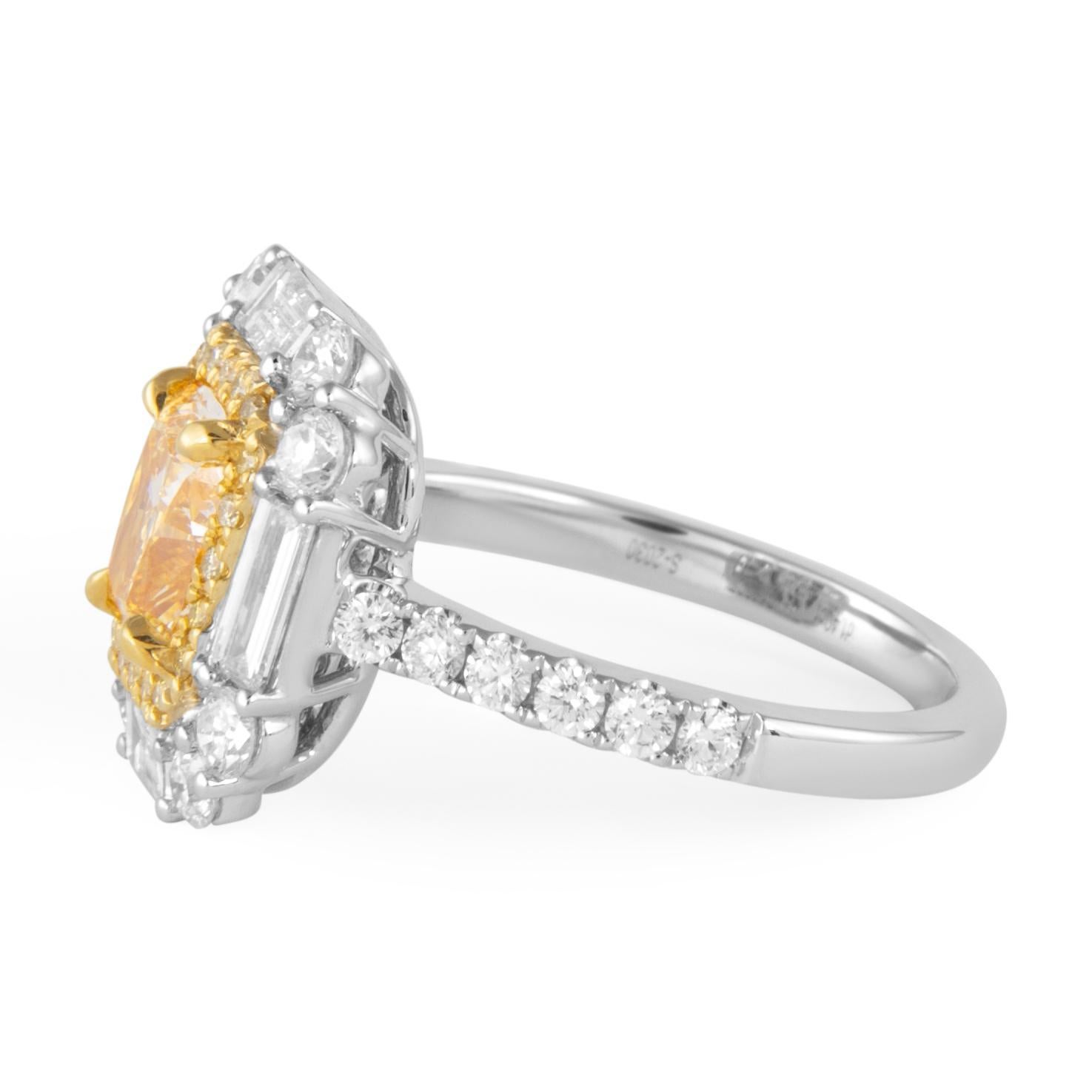 Alexander Beverly Hills Anillo de diamantes amarillos fantasía de 1,20 ct 18k Dos tonos Contemporáneo en venta