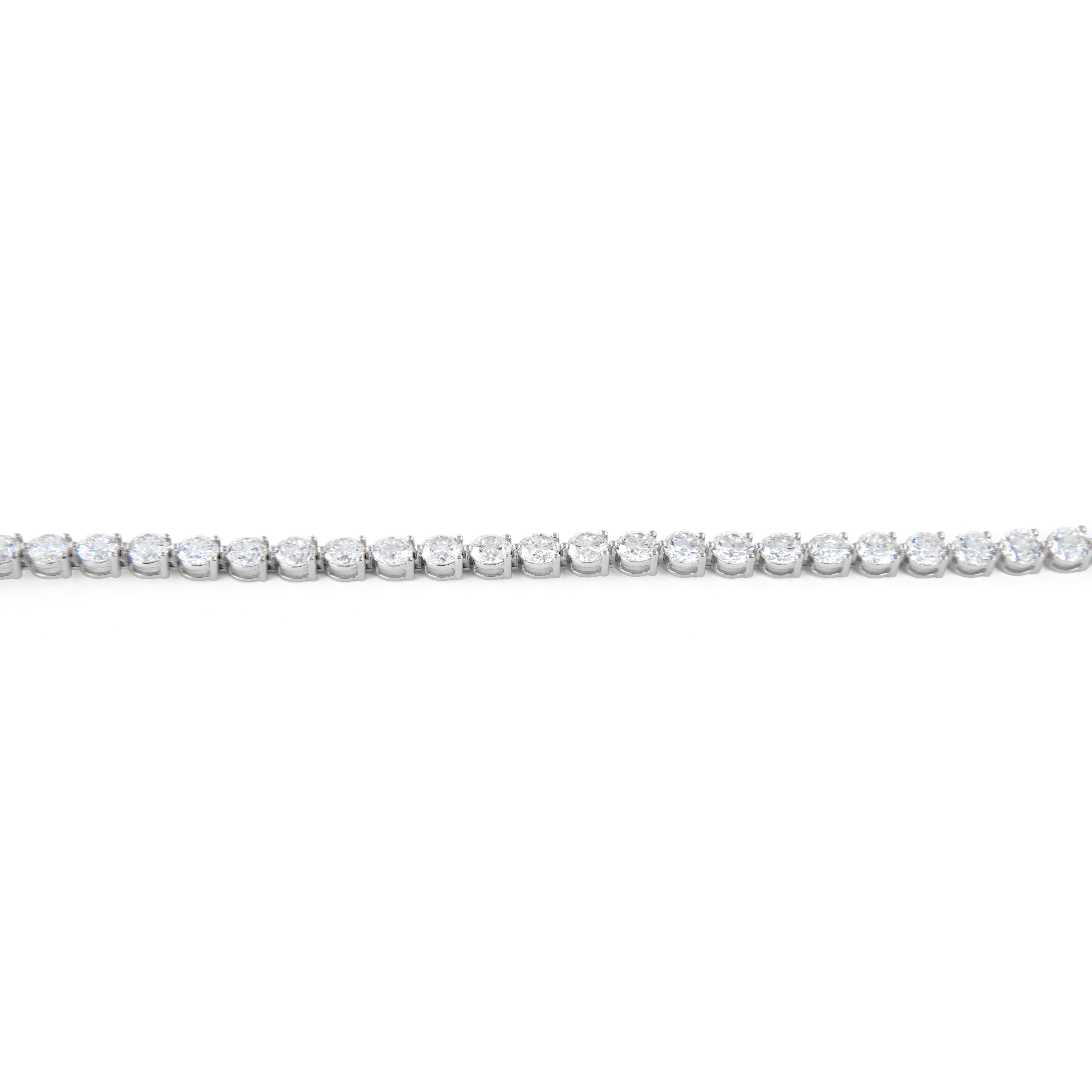Taille ronde Alexander Beverly Hills Bracelet de tennis à trois branches avec 12,53 ct de diamants 18k en vente