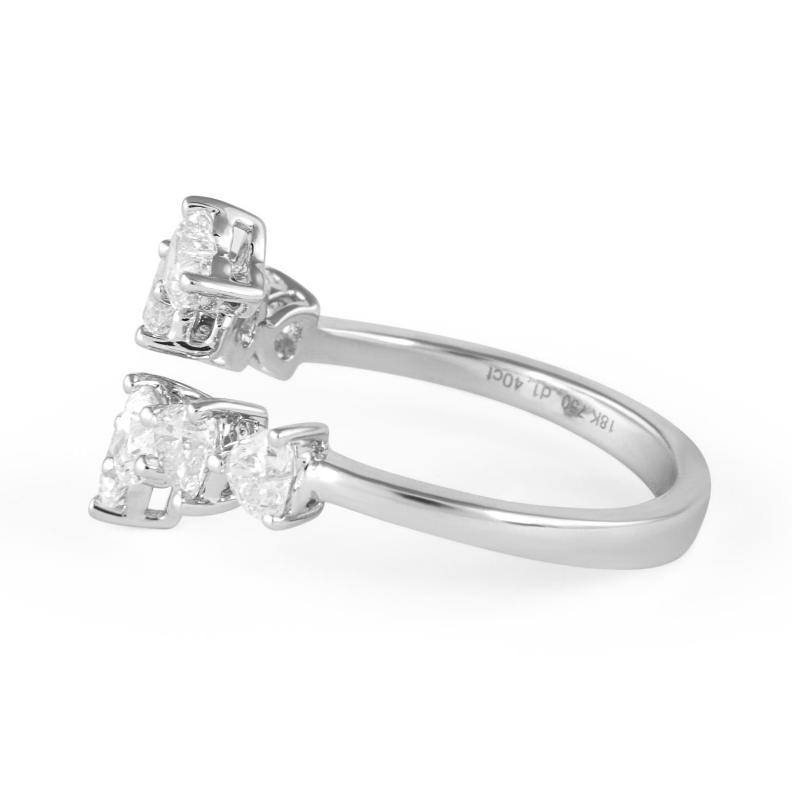 Moderno Alexander Beverly Hills Anello Bypass con diamante a cuore da 1,40 carati in oro bianco 18 carati in vendita