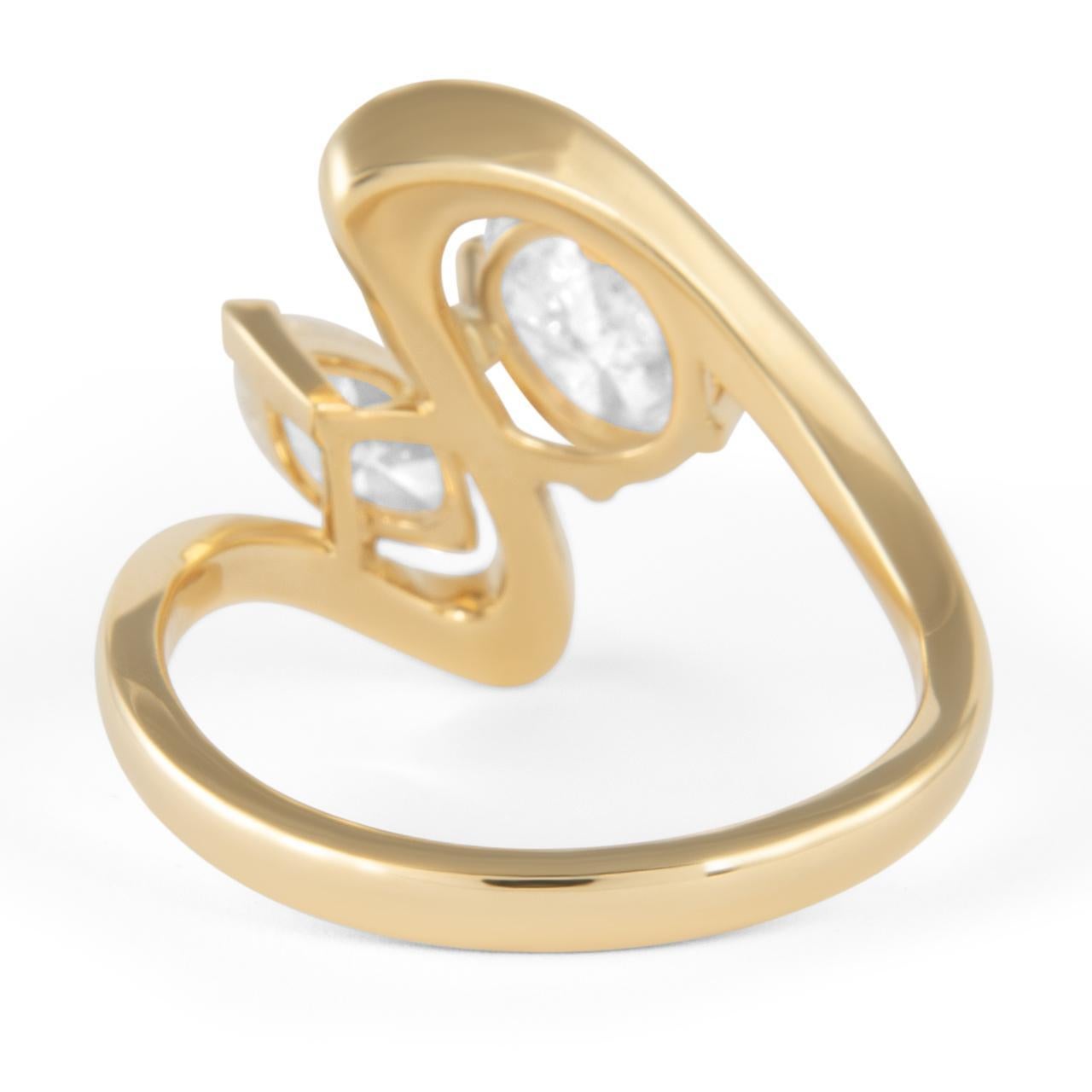 Oval Cut Alexander Beverly Hills 1.53ct Oval & Marquise Diamond Toi Et Moi Ring 18k For Sale