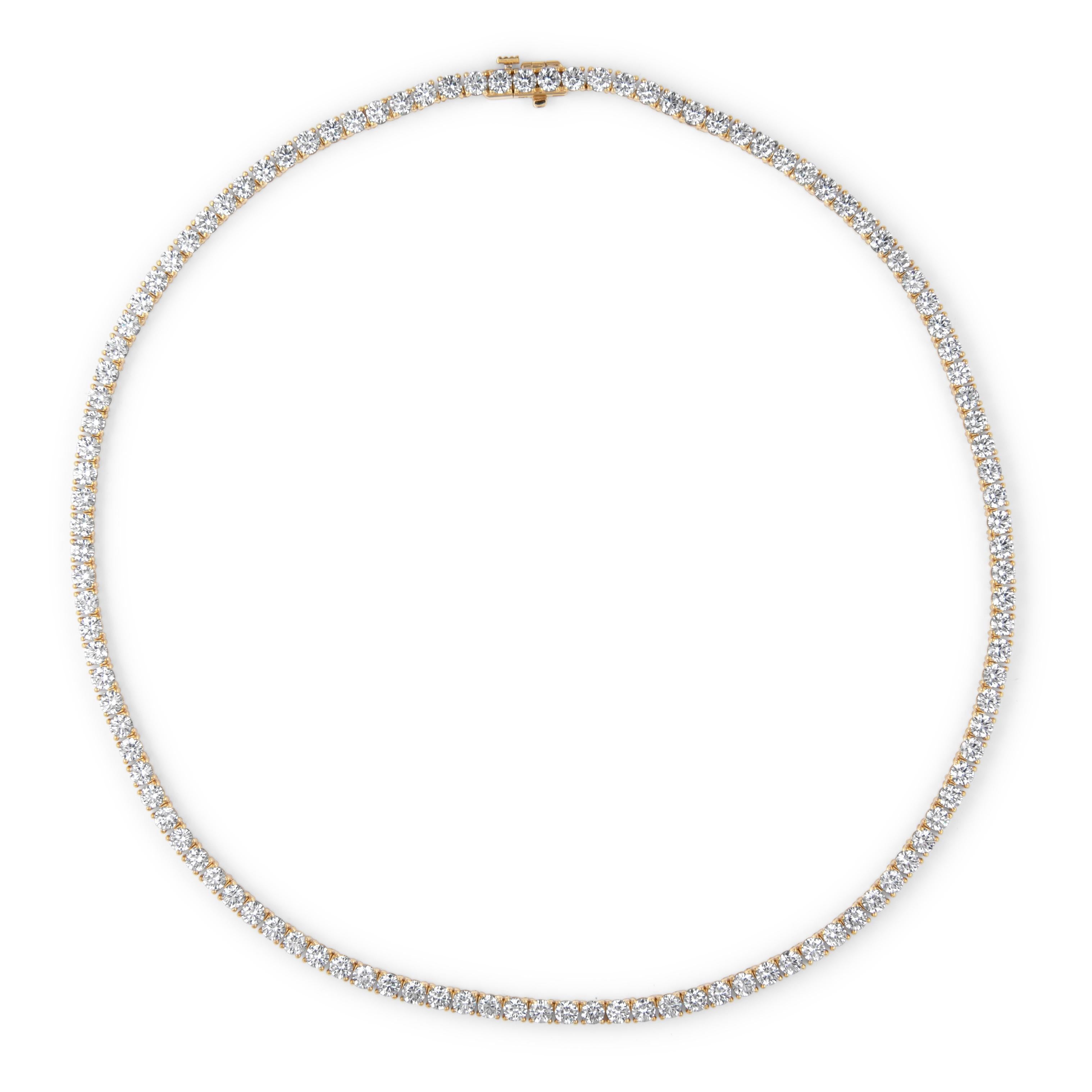 Beautiful and classic diamond tennis necklace, high jewelry by Alexander Beverly Hills.
114 round brilliant diamonds, 15.68 carats. Approximately H/I color and VS1 clarity. 18-karat yellow gold, 24.31 grams, 16 inches.
Accommodated with an
