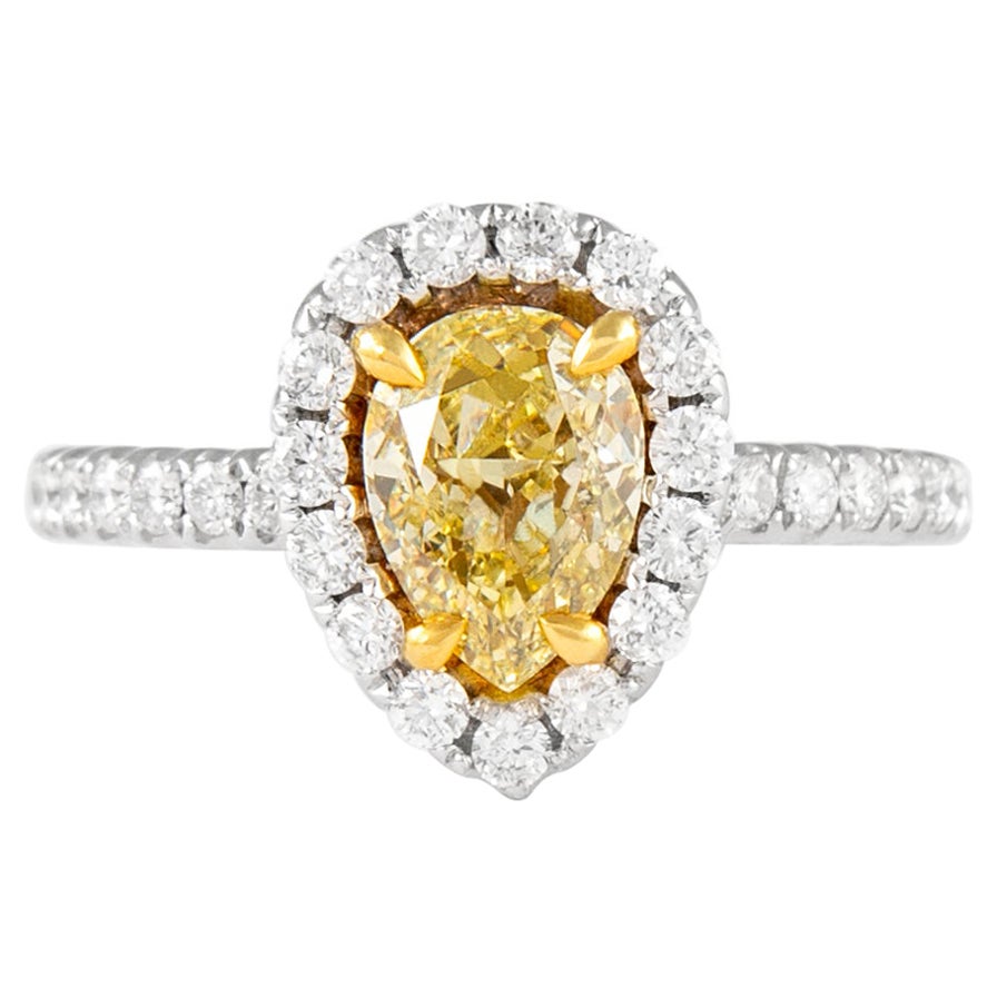 Alexander Beverly Hills 1,78ctt Fancy Yellow Pear Diamond con anello a raggiera 18k