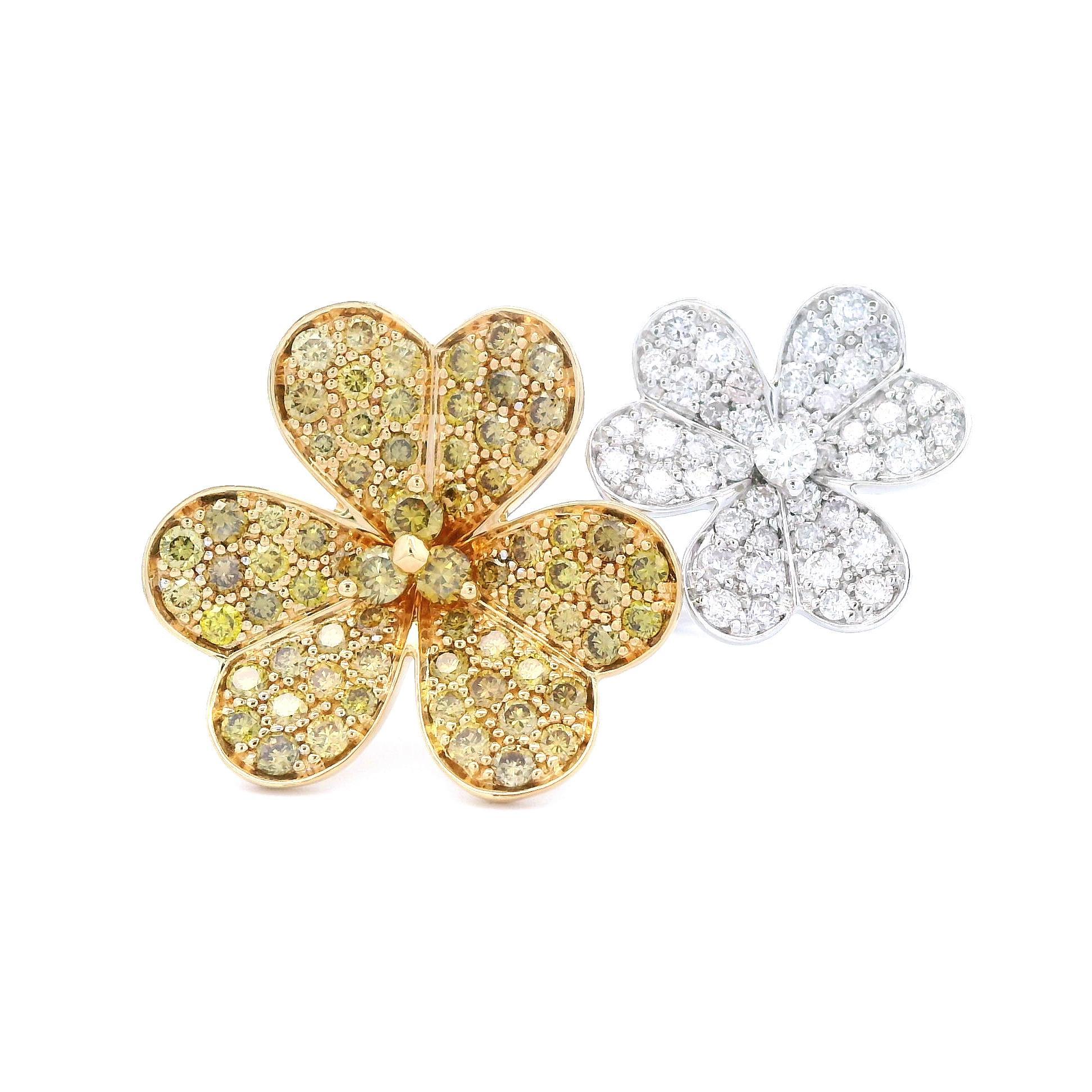 Alexander Beverly Hills 1,82 Karat Gelber & Weißer Diamant-Blumenring 18k (Rundschliff) im Angebot