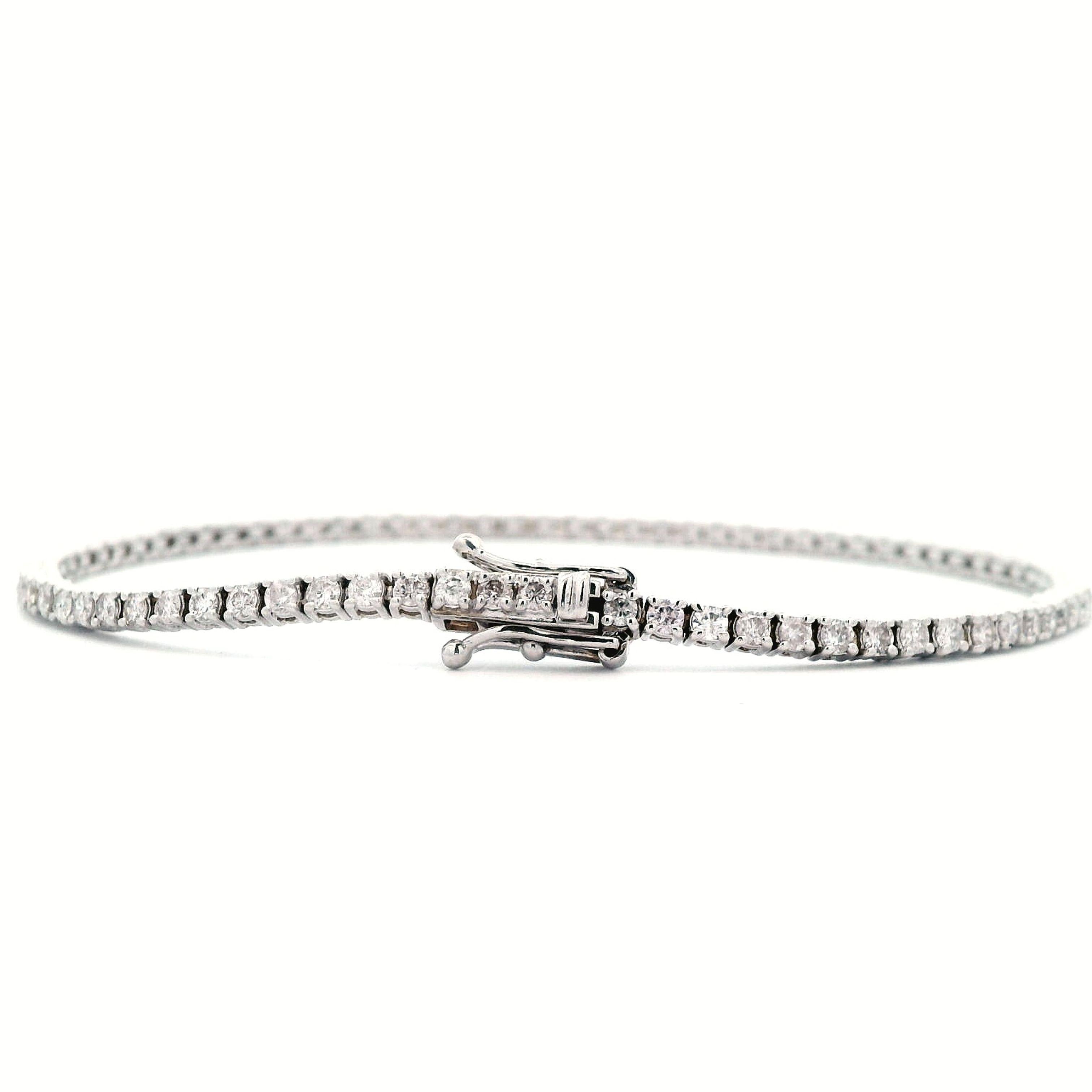 Contemporary Alexander Beverly Hills 1.83ct Diamond Tennis Bracelet 18-Karat White Gold For Sale