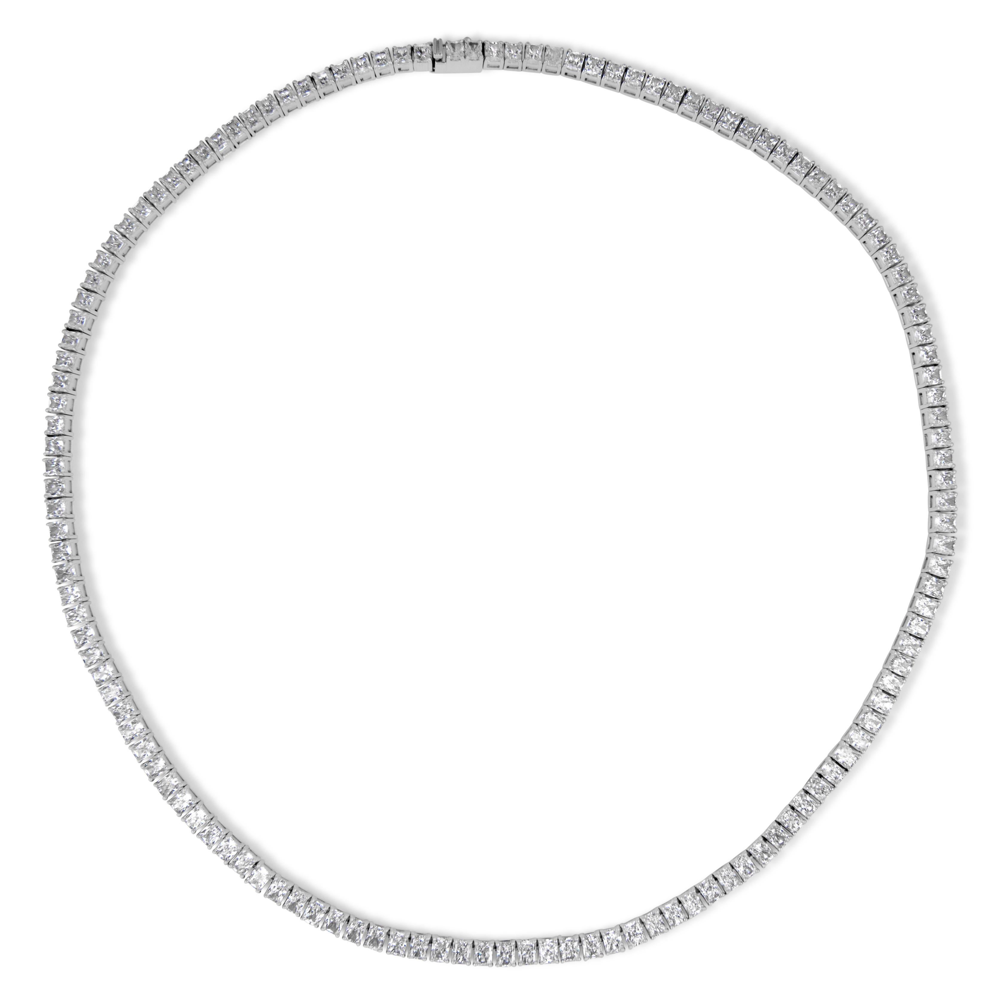 Contemporaneo Alexander Beverly Hills 19,79ct Radiant Diamond Tennis Necklace Oro bianco 18k in vendita