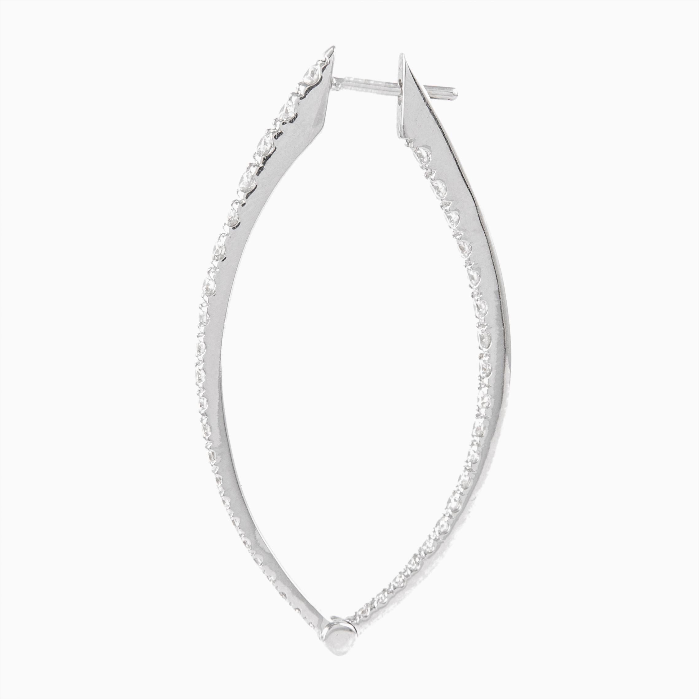 Taille ronde Alexander Beverly Hills, créoles en or blanc 18 carats avec diamants de 2,00 carats en vente