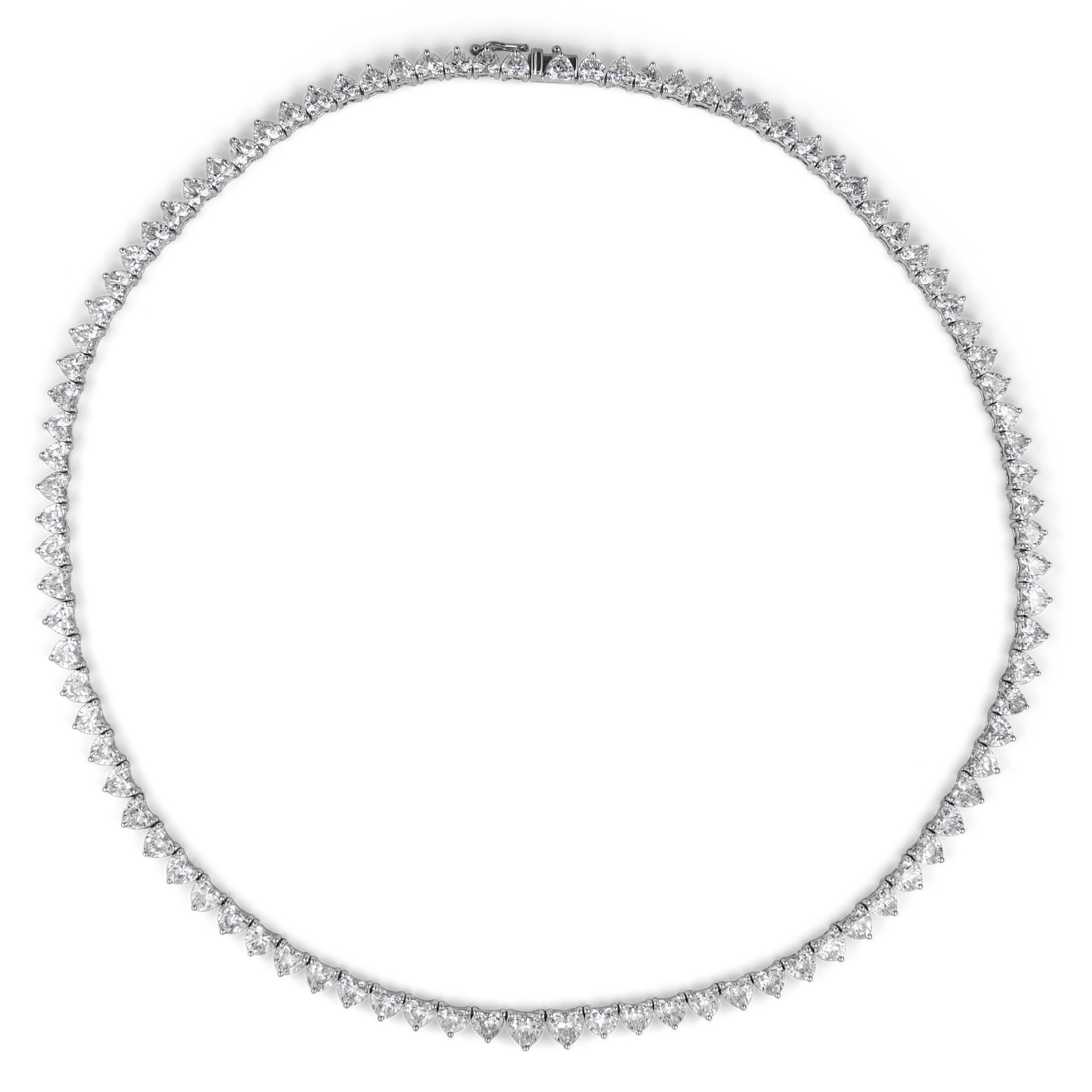 Contemporaneo Alexander Beverly Hills - Collana Tennis con diamanti a forma di cuore da 20,52 carati - Oro bianco 18 carati in vendita