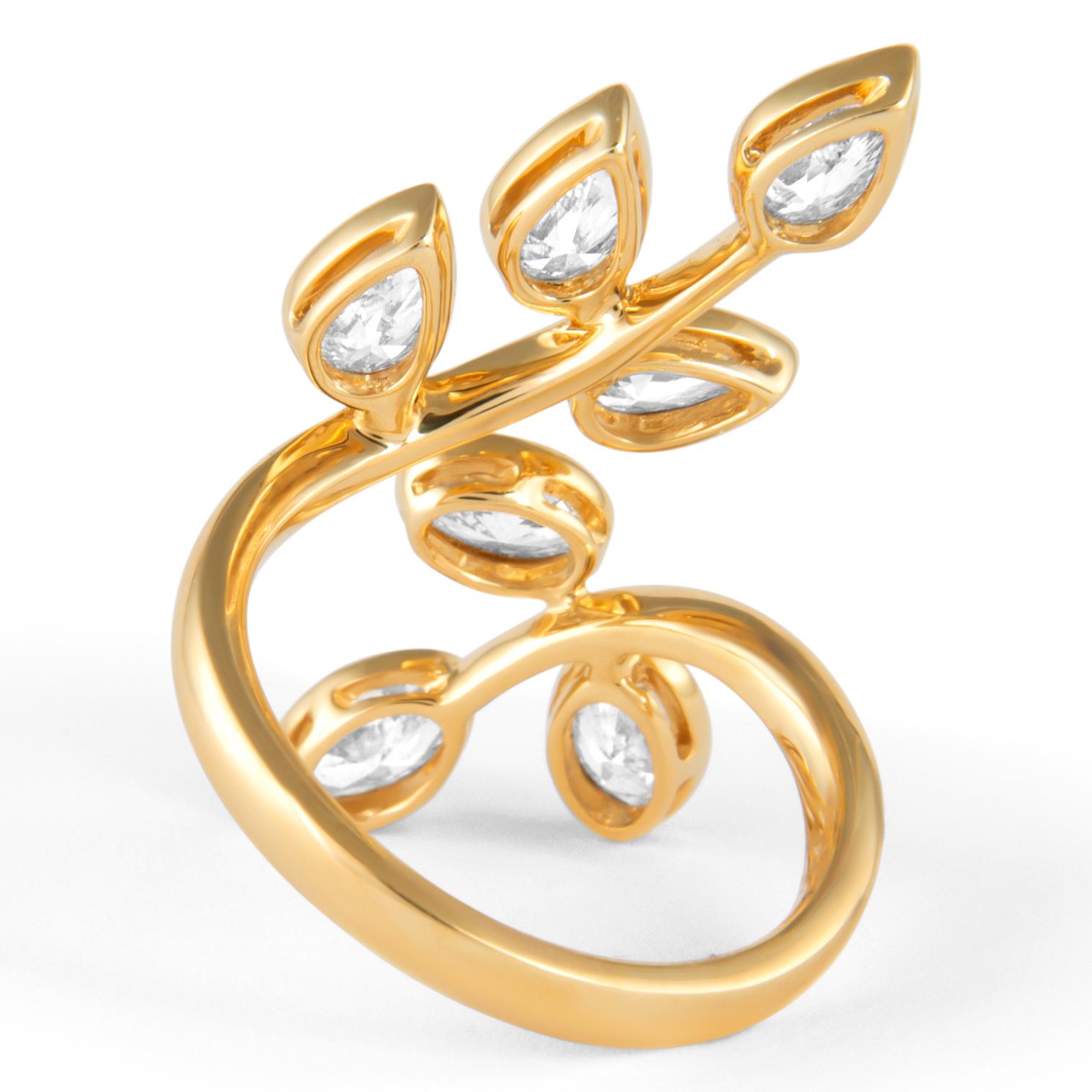 Taille poire Alexander Beverly Hills, bague bypass en or jaune 18 carats avec diamant ovale et poire de 2,07 carats en vente