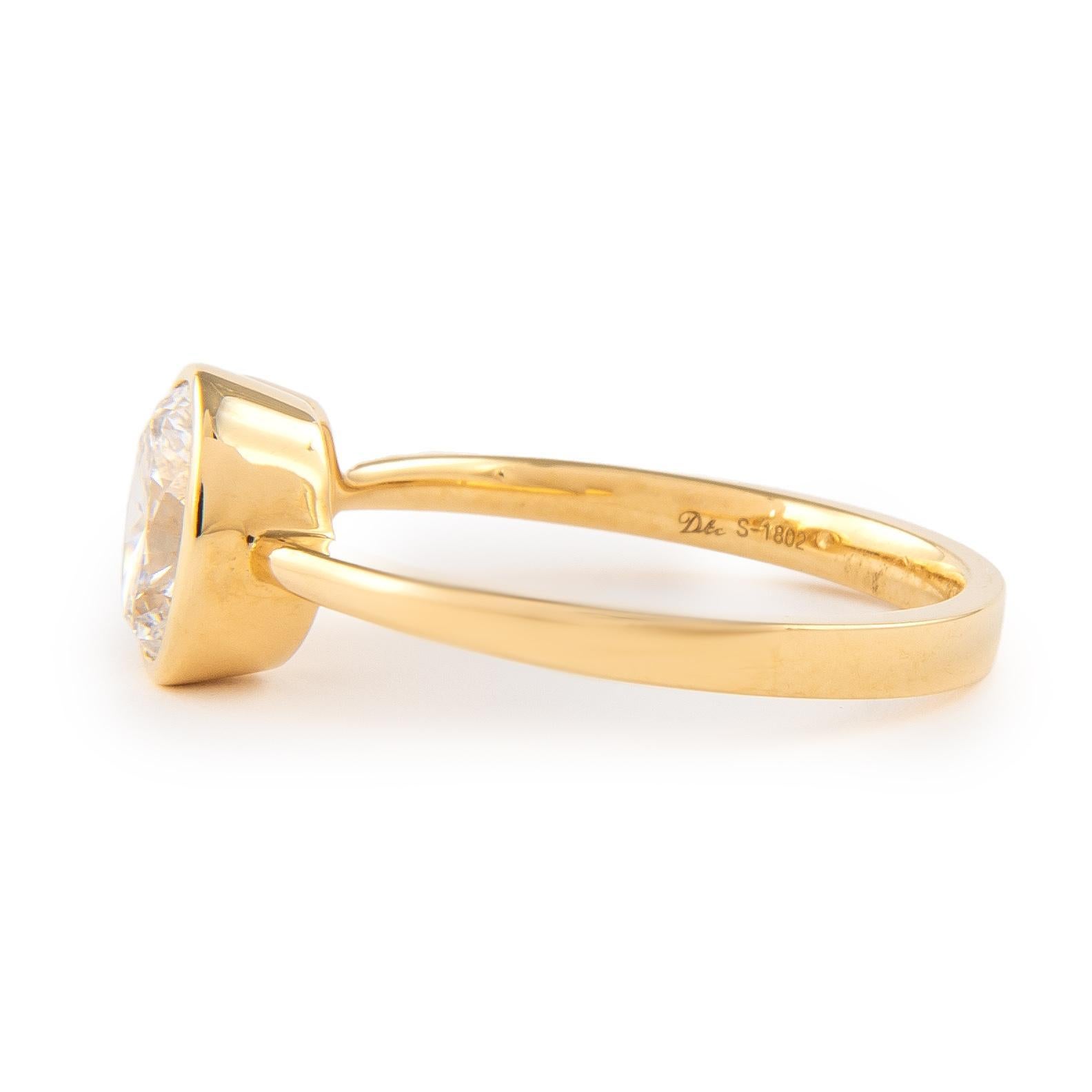 Taille ovale Alexander Beverly Hills, bague Toi et Moi 18 carats avec diamants ovales et ronds de 2,13 carats en vente
