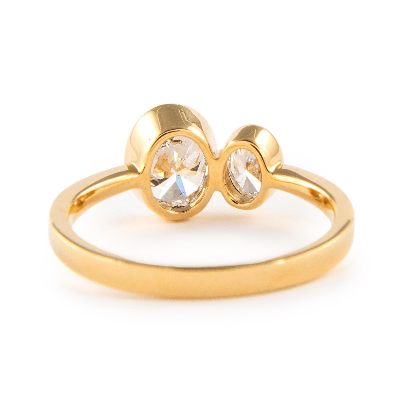Alexander Beverly Hills, bague Toi et Moi 18 carats avec diamants ovales et ronds de 2,13 carats Neuf - En vente à BEVERLY HILLS, CA