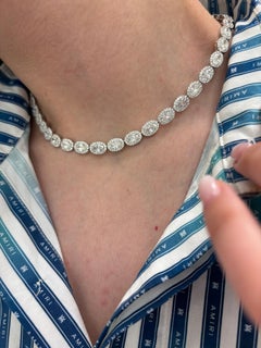 Alexander Beverly Hills 22,18ct Collana Tennis con diamanti ovali e aureola18k