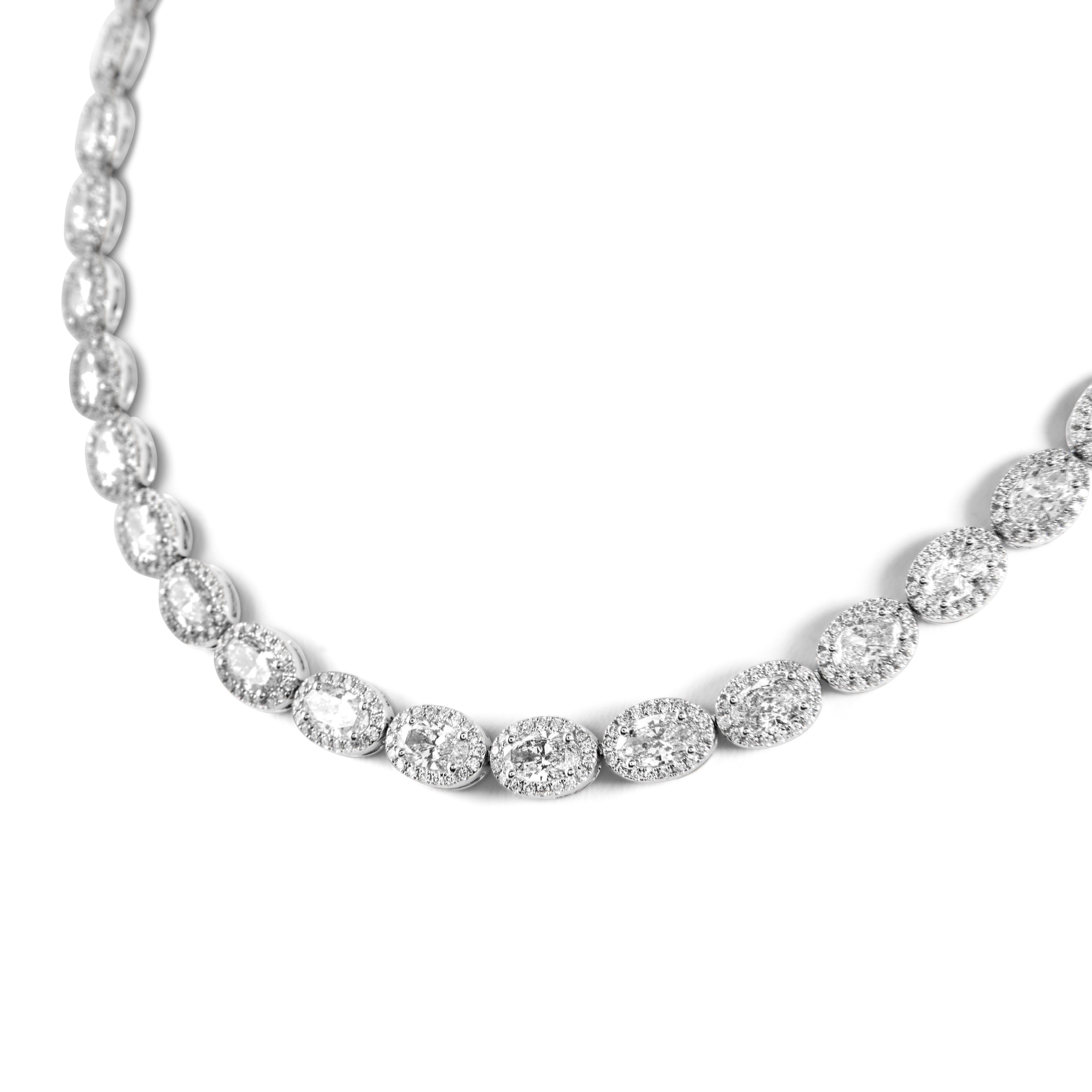 Donna Alexander Beverly Hills 22,18ct Collana Tennis con diamanti ovali e aureola18k in vendita