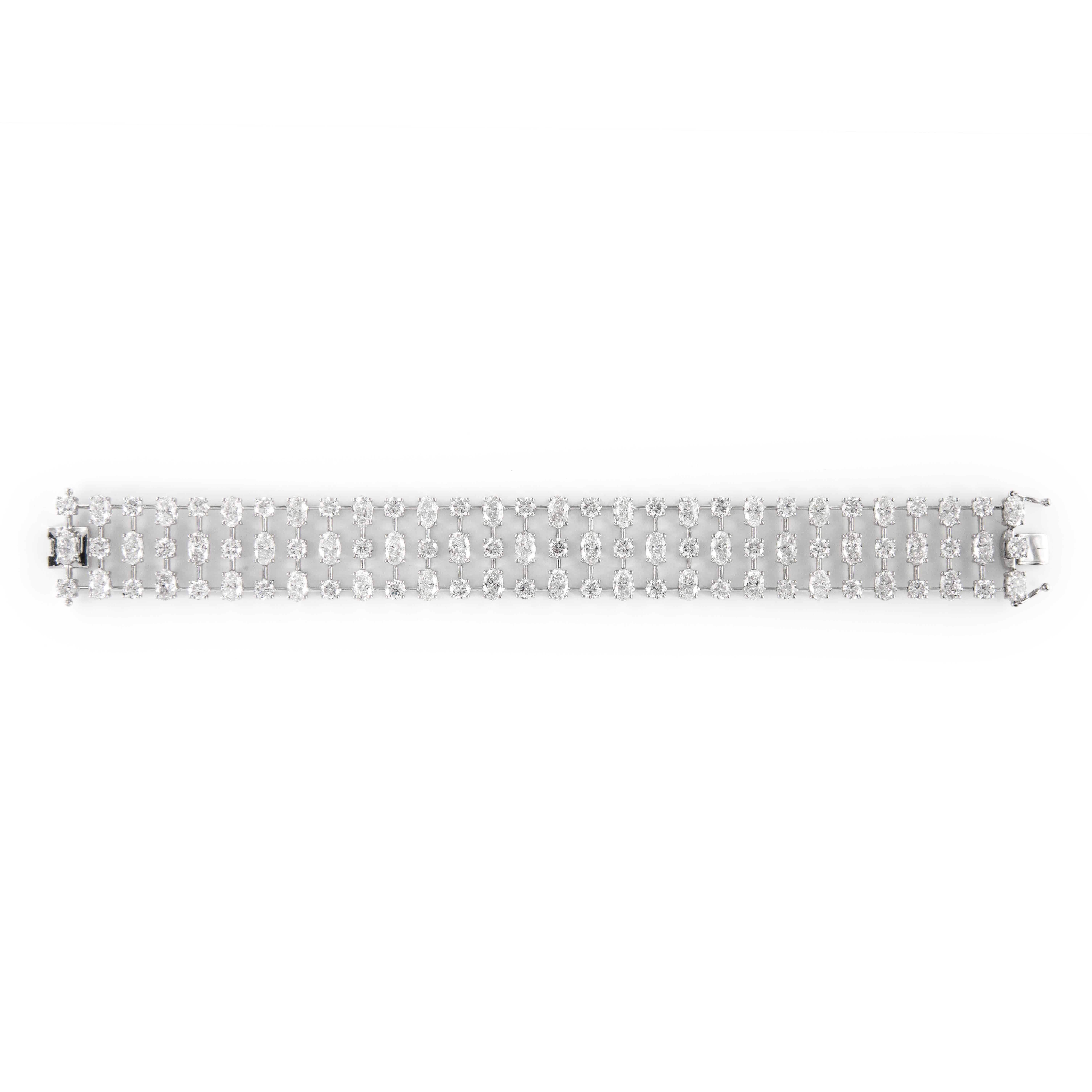 Oval Cut Alexander Beverly Hills 22.46ct Elongated Oval Diamond Bracelet 18k White Gold For Sale