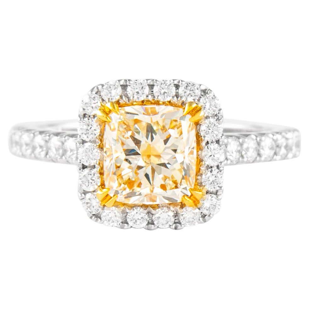 Alexander Beverly Hills 2,27 quilates Anillo de diamantes VVS2 en cojín amarillo claro fantasía 18k