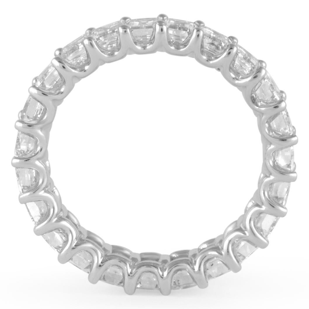 Contemporary Alexander Beverly Hills 2.62ct Emerald Cut Diamond Eternity Band 18k 6.25 For Sale