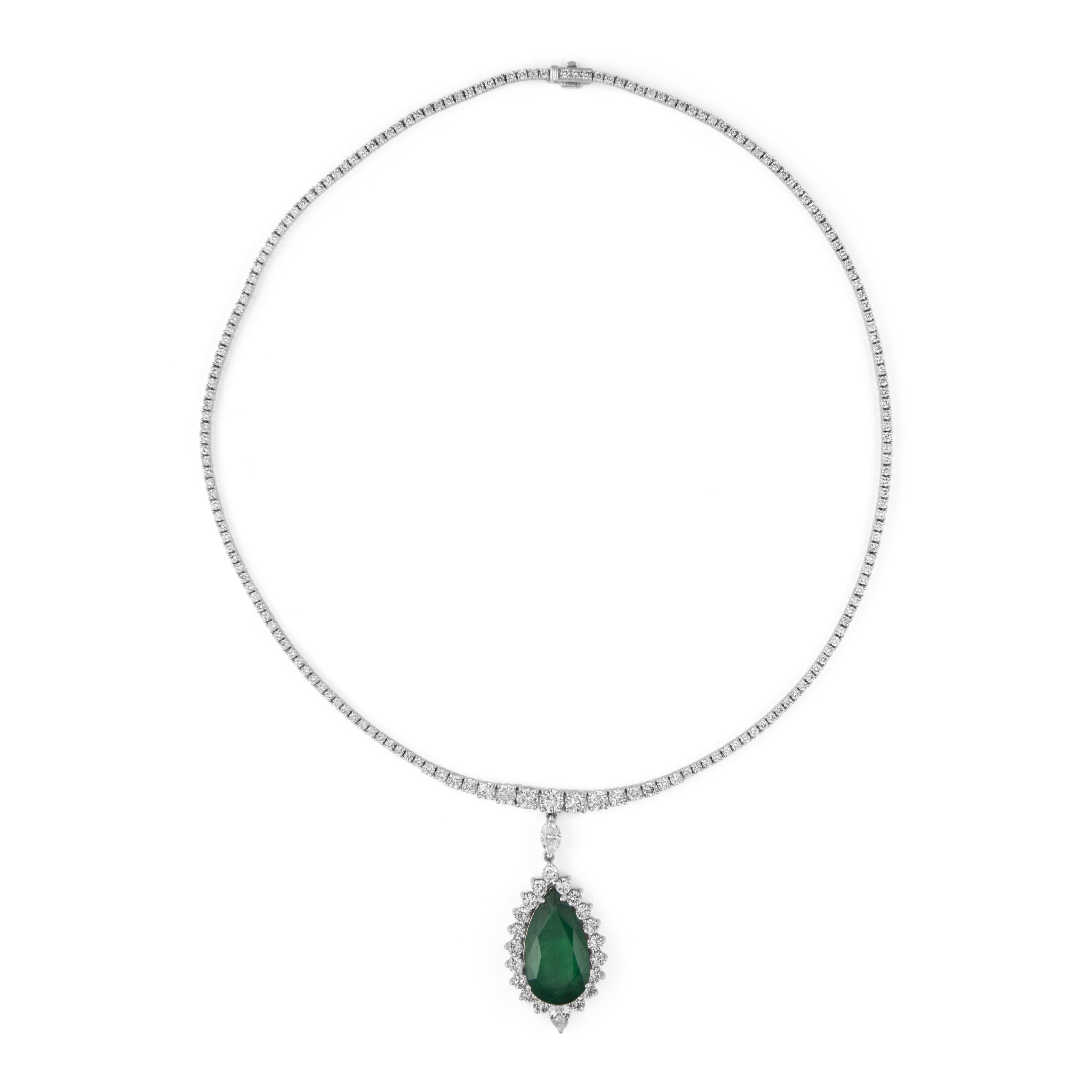 Contemporaneo Alexander Beverly Hills - Collana tennis con smeraldo e diamante da 27.91 carati in vendita