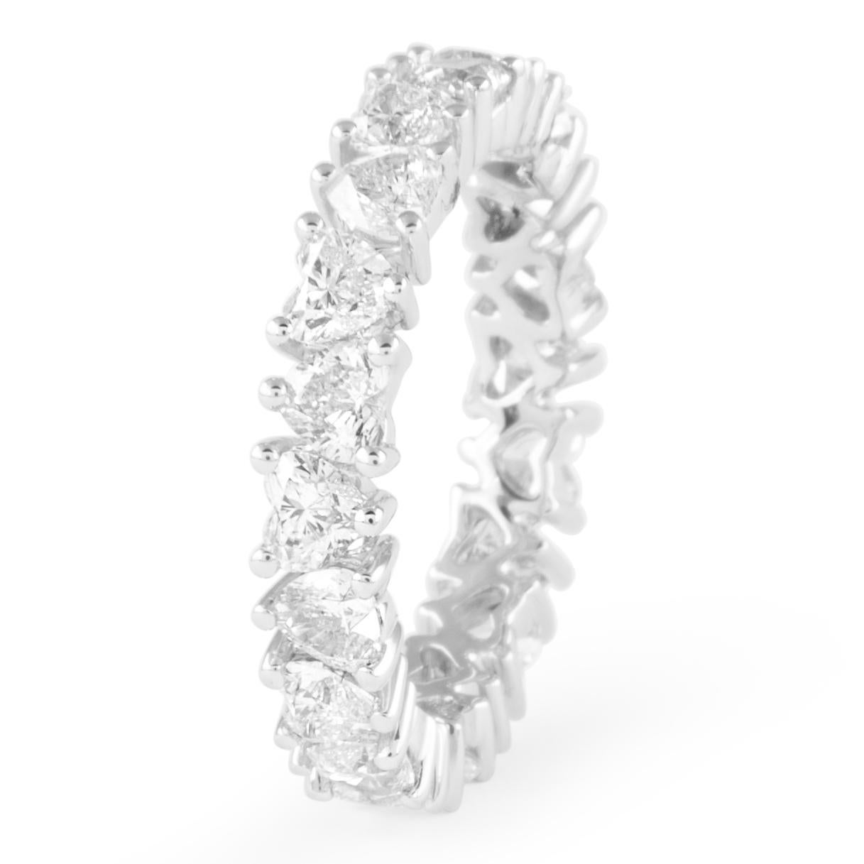 Contemporaneo Alexander Beverly Hills 2,90ct Diamante Cuore D/E VVS Fascia di Eternità Platino 6,25 in vendita