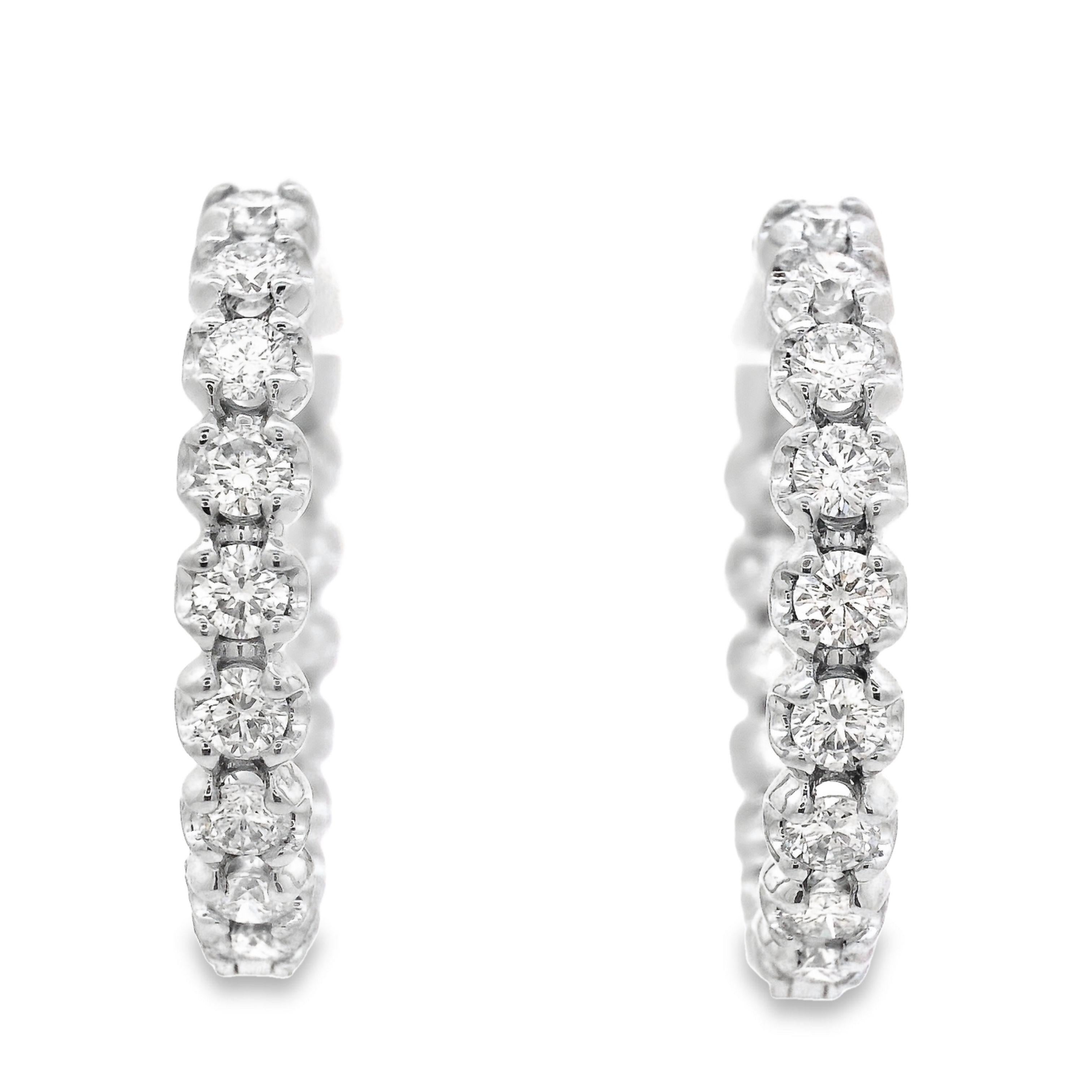 Contemporain Alexander Beverly Hills, créoles en forme de diamants de 2,14 carats en or blanc 18 carats en vente