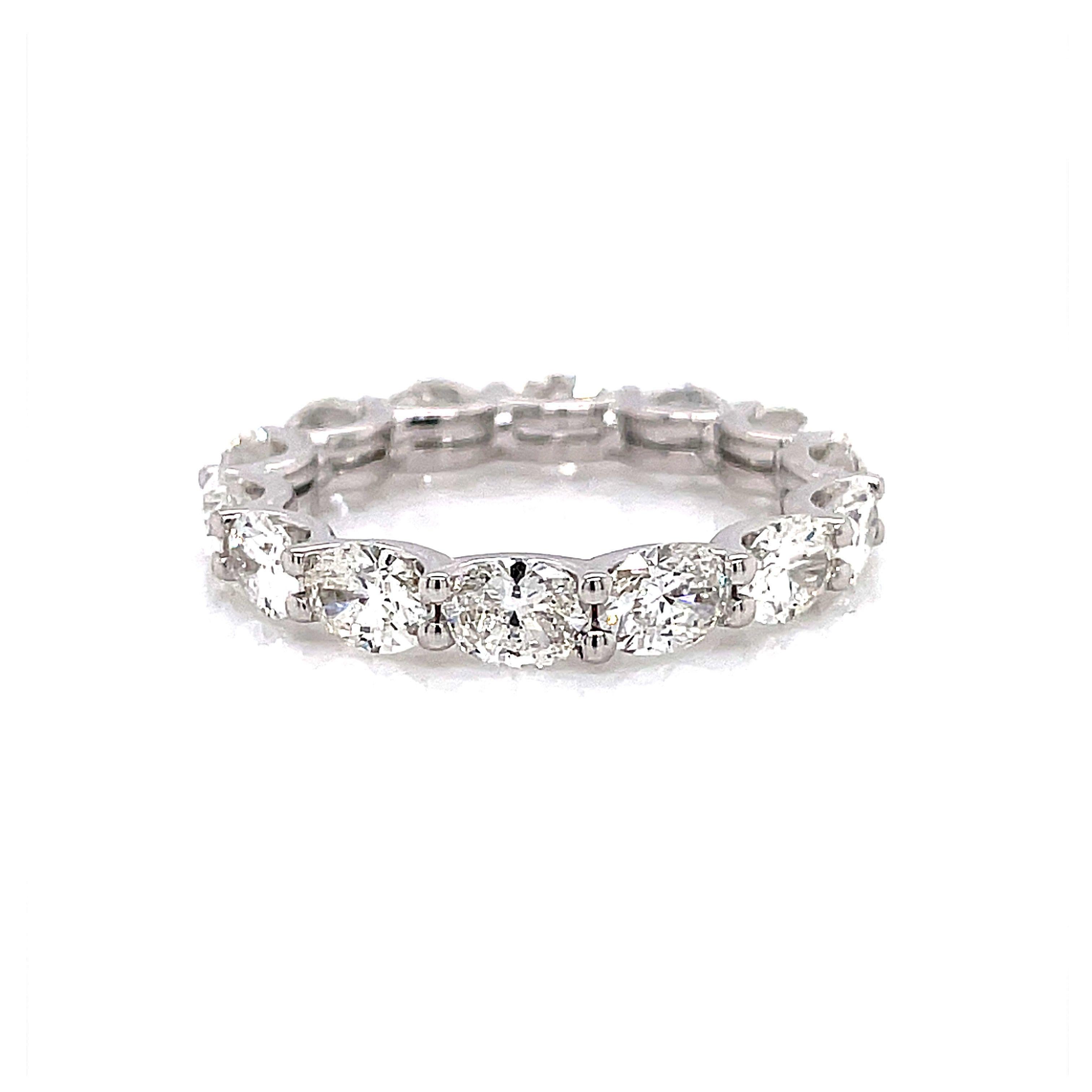 Stunning east-west oval cut diamond eternity band, by Alexander Beverly Hills.
19 oval cut diamonds, 3.67 carats total. F/G color and VS clarity. Set in 18k white gold, 2.84 grams, size 6.5.
Accommodated with an up to date appraisal by a GIA G.G.,