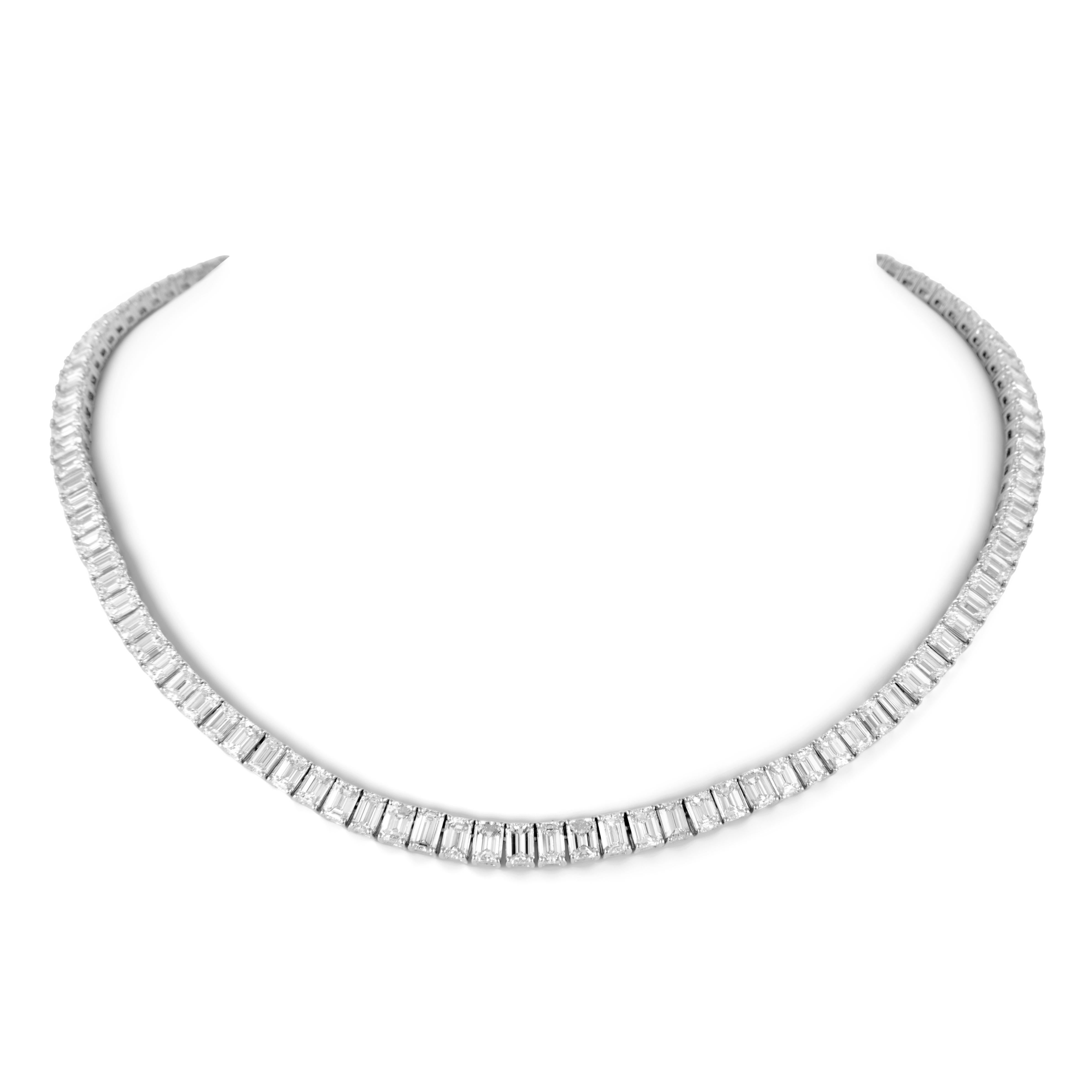Taglio smeraldo Alexander Beverly Hills 34,21ct Emerald Cut Diamond Tennis Necklace 18k 16in in vendita