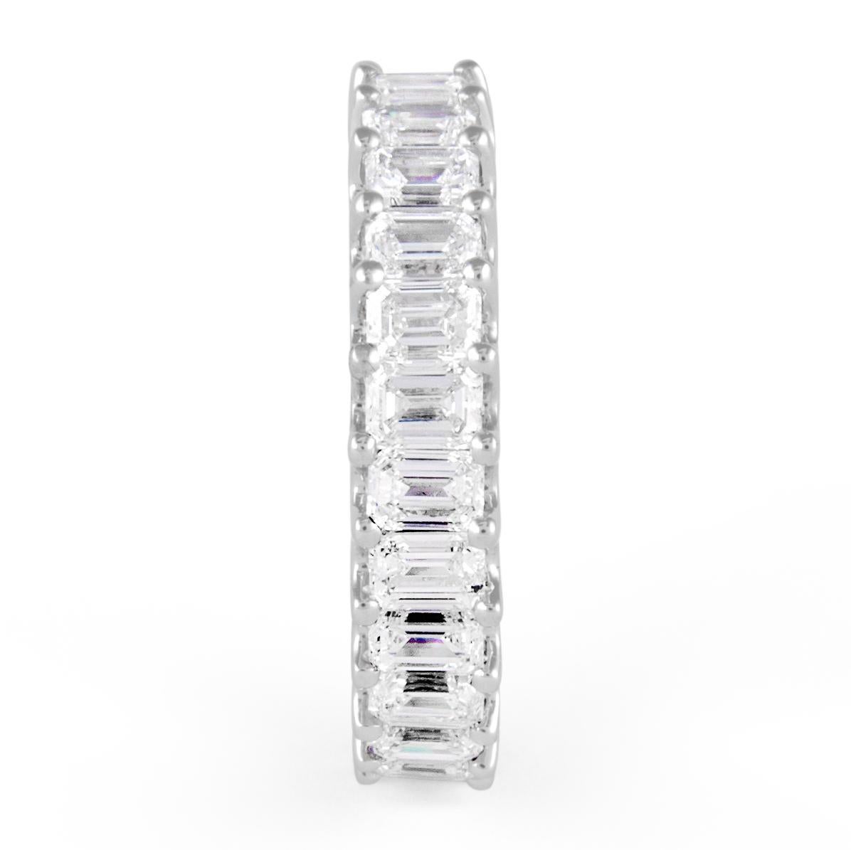 Contemporary Alexander Beverly Hills 3.95ct D-F Emerald Cut Diamond Eternity Band 18k S.6.5 For Sale