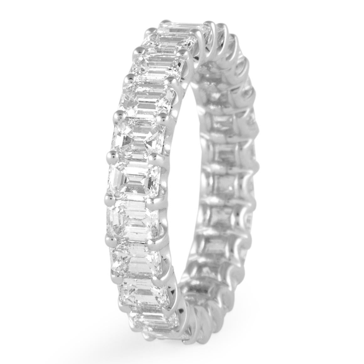 Contemporary Alexander Beverly Hills 3.97ct Emerald Cut Diamond Eternity Band 18k S.6 For Sale