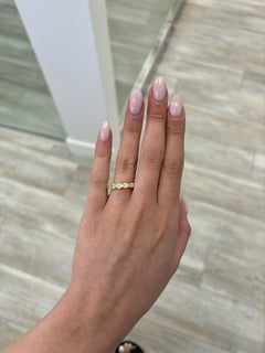 Alexander Beverly Hills Eternity-Ring, 5,11 Karat ovaler weißer und gelber Diamant 18k 6.2