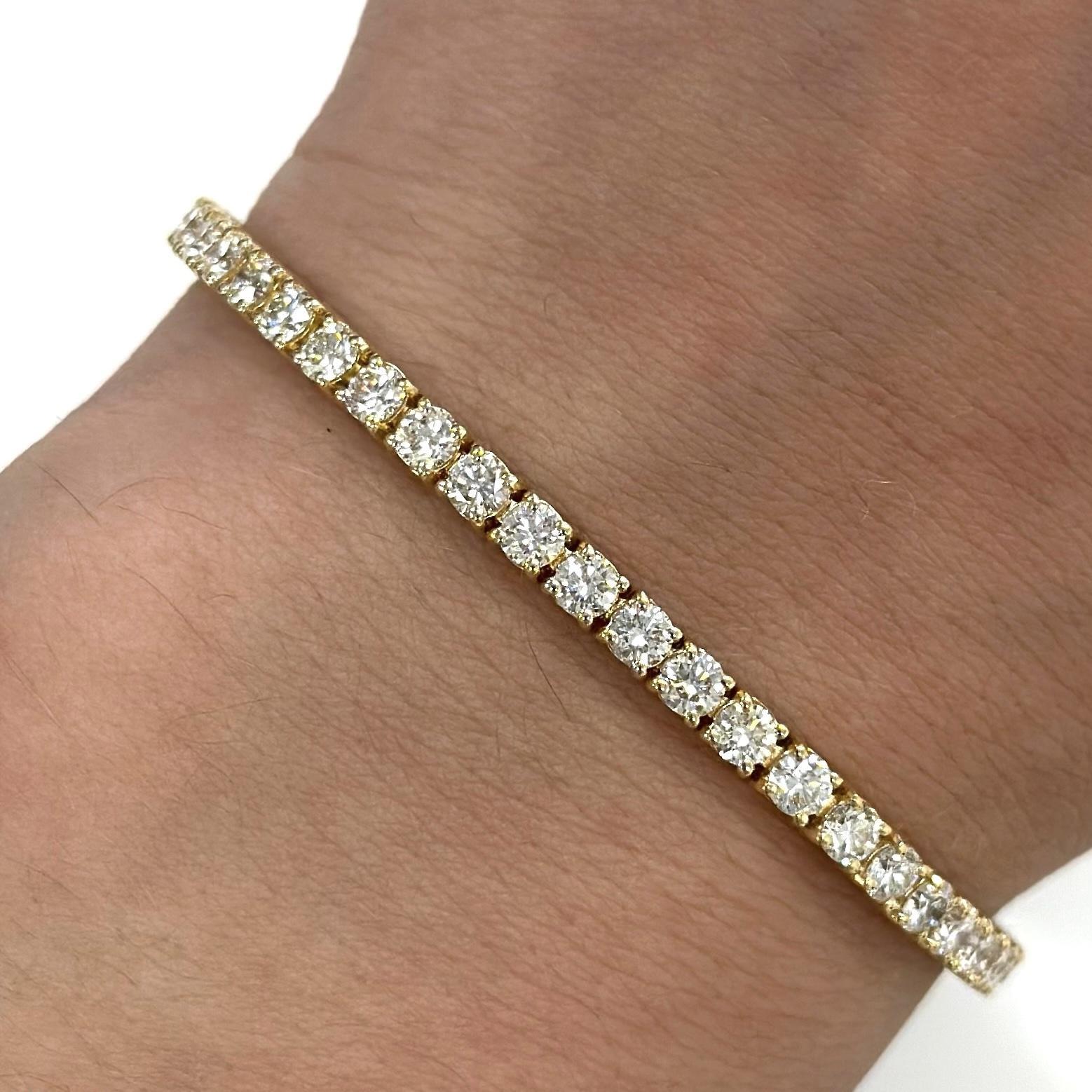Alexander Beverly Hills Tennisarmband aus 18 Karat Gelbgold mit 5,40 Karat Diamanten (Rundschliff) im Angebot