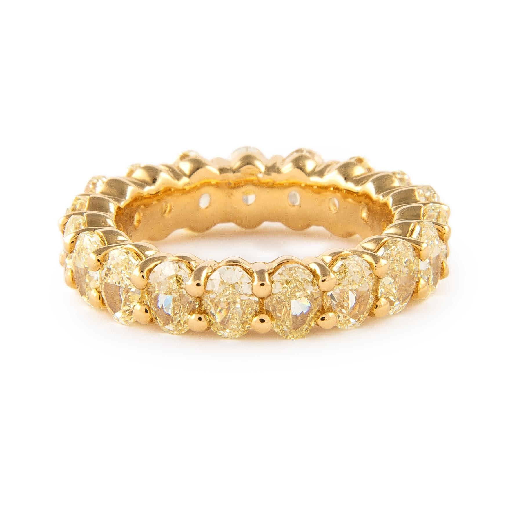 Oval Cut Alexander Beverly Hills 5.64ct Yellow Oval Diamond Eternity 18k Yellow Gold 5.25 For Sale