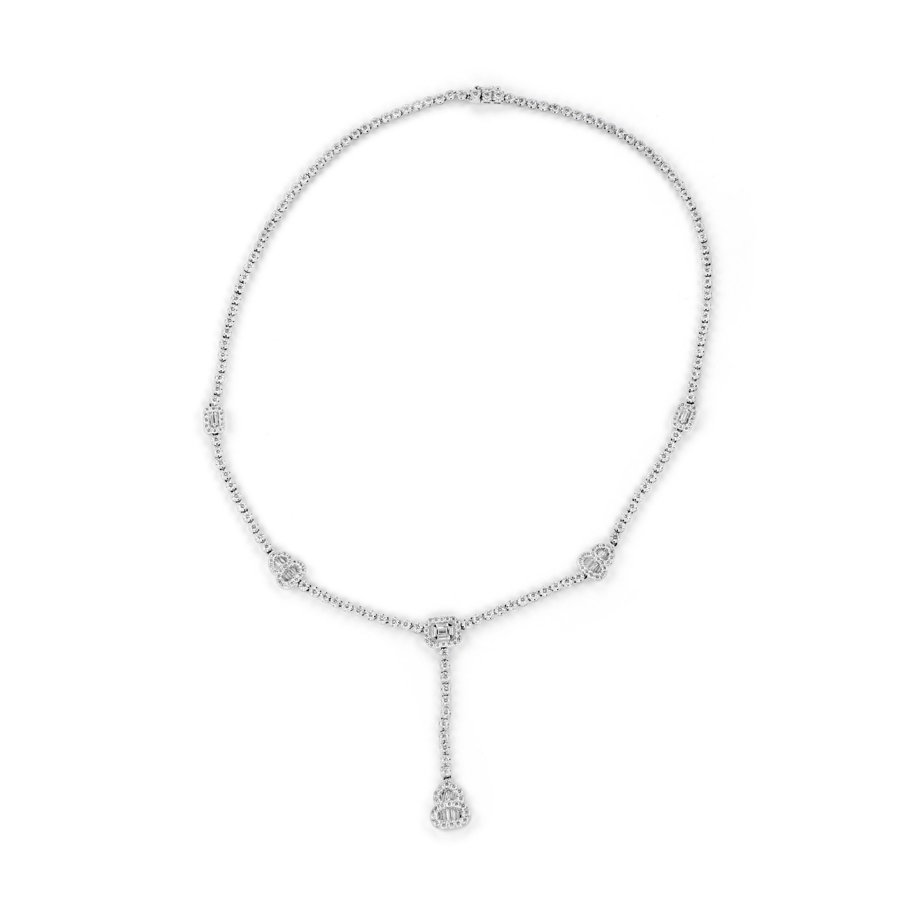 Contemporaneo Alexander Beverly Hills 6,02ct Collana con diamanti incastonati a illusione in oro bianco 18k in vendita