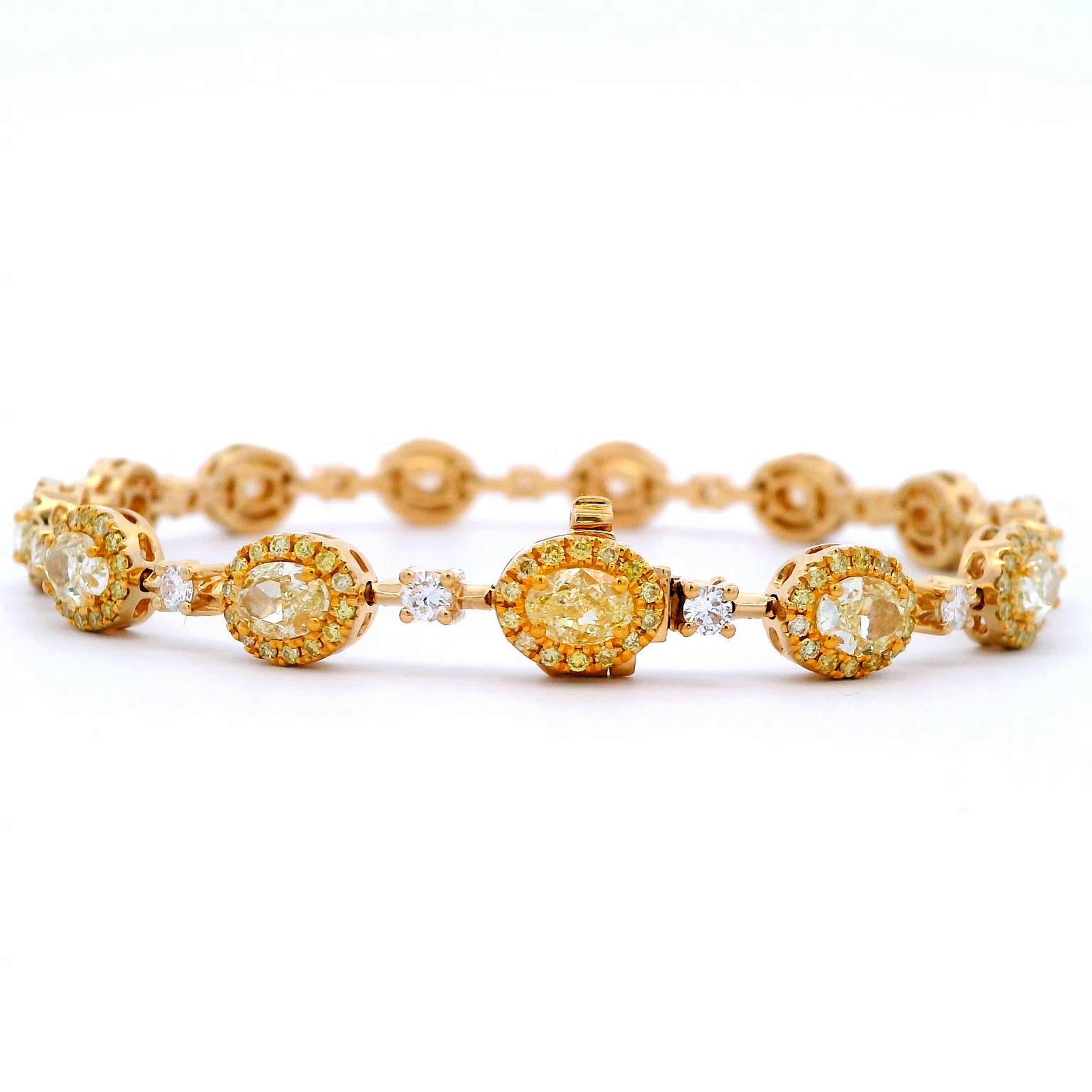 Oval Cut Alexander Beverly Hills 6.82ct Oval Yellow Diamond Bracelet 18k Yellow Gold For Sale