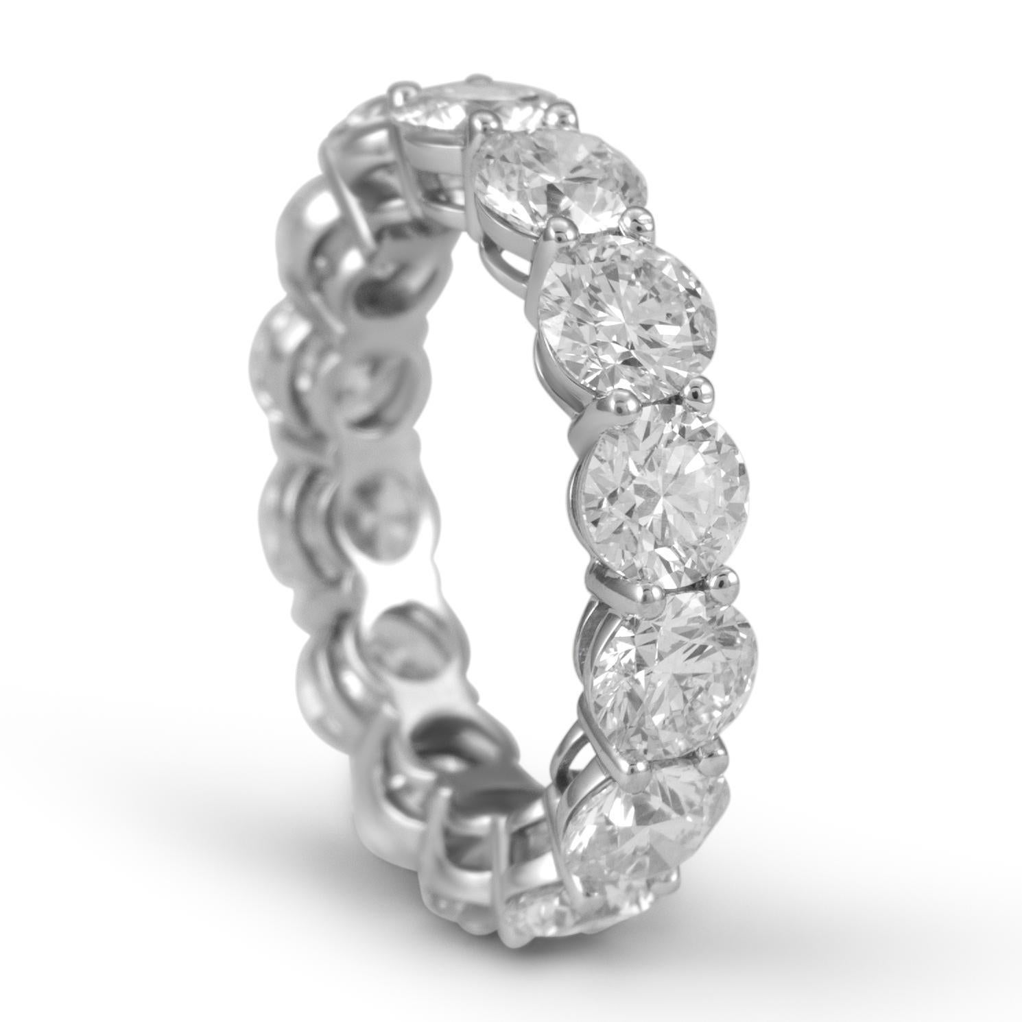 Alexander Beverly Hills 7,16 Karat Diamant Eternity-Ring 'Avg 0,51 Karat Jedes Stück' 18k s.6,5 (Zeitgenössisch) im Angebot