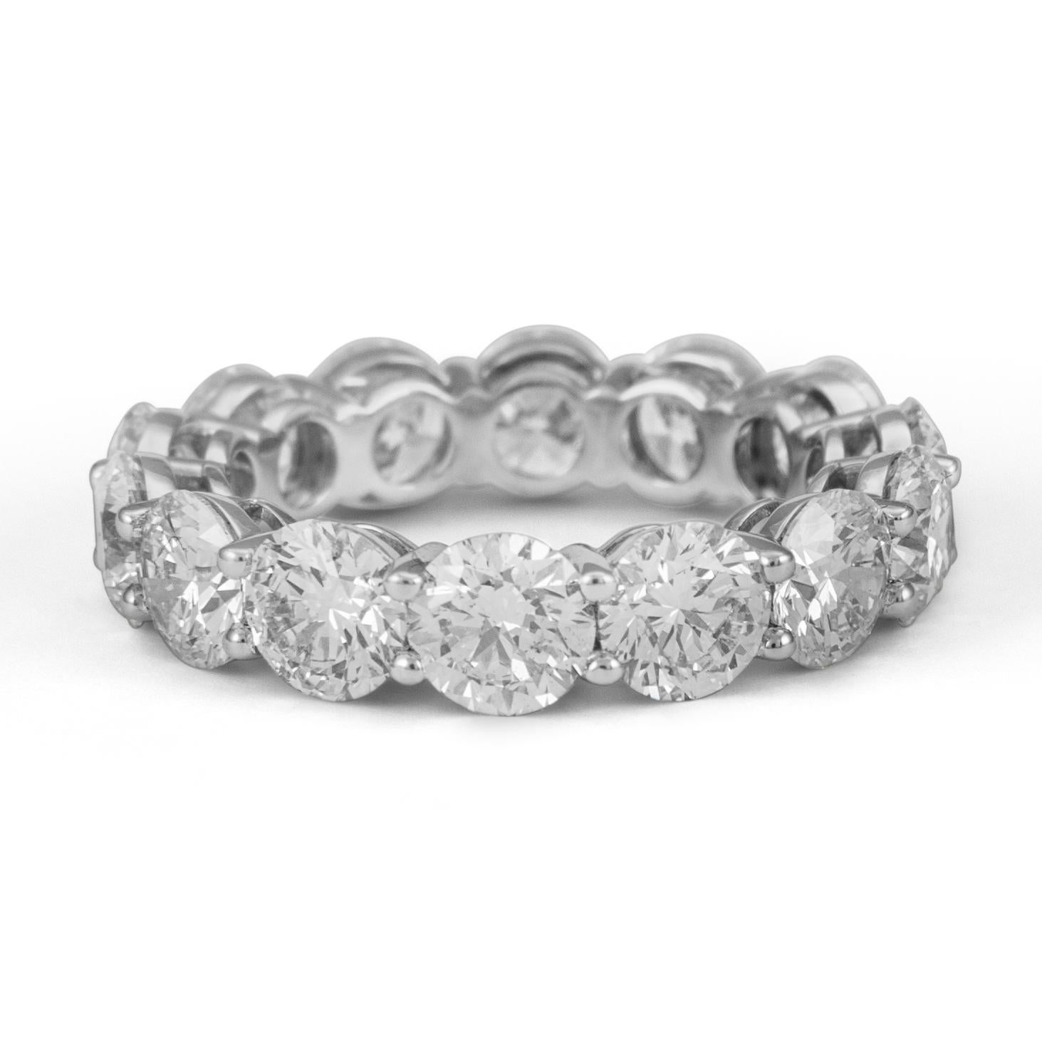 Alexander Beverly Hills 7,16 Karat Diamant Eternity-Ring 'Avg 0,51 Karat Jedes Stück' 18k s.6,5 (Rundschliff) im Angebot