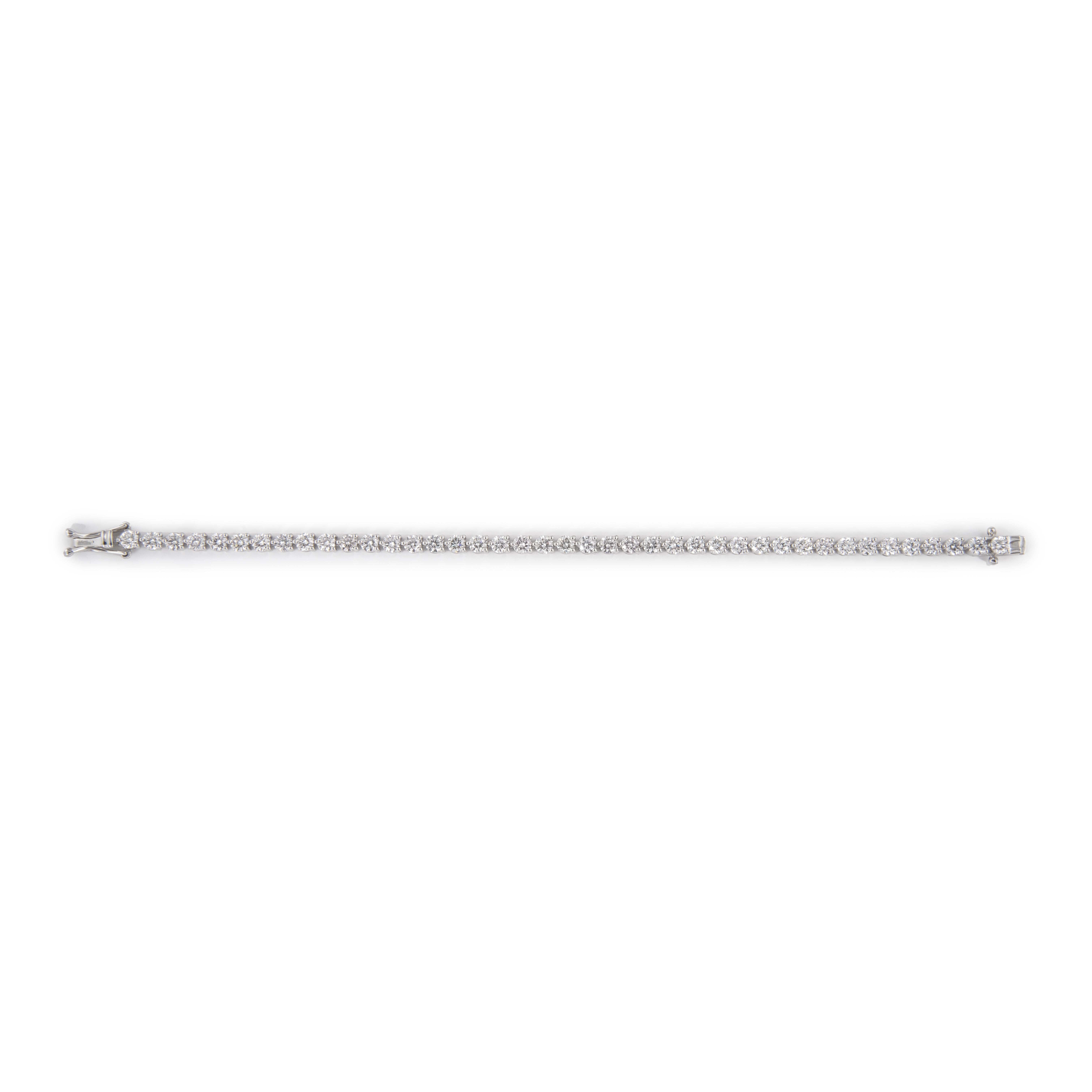 Contemporary Alexander Beverly Hills 7.50ct Diamond 3-Prong Tennis Bracelet 18k White Gold For Sale