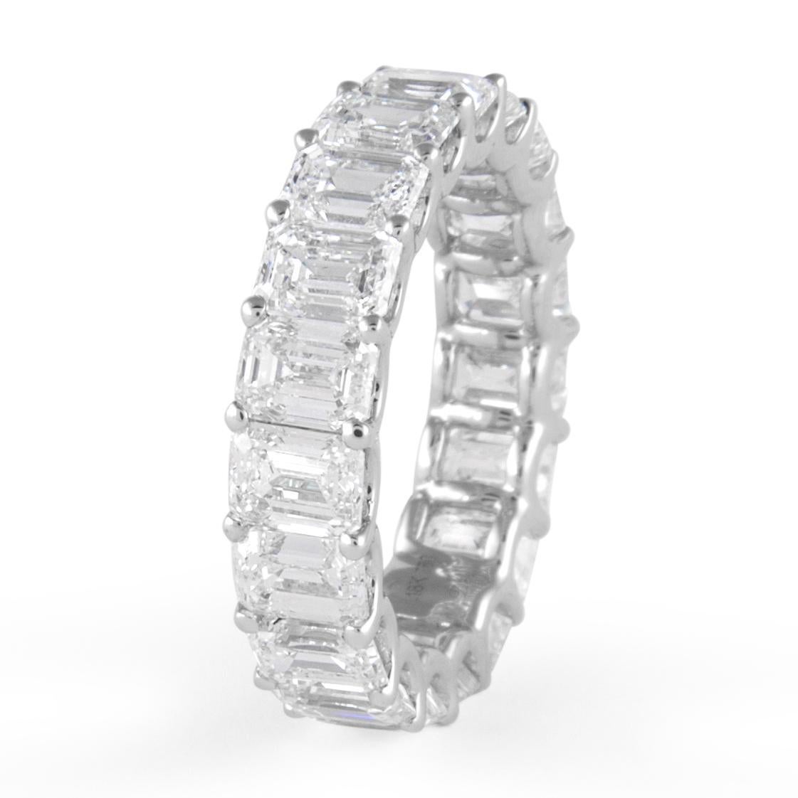 Contemporary Alexander Beverly Hills 7.64ct Emerald Cut Diamond Eternity Band 18k S.6
