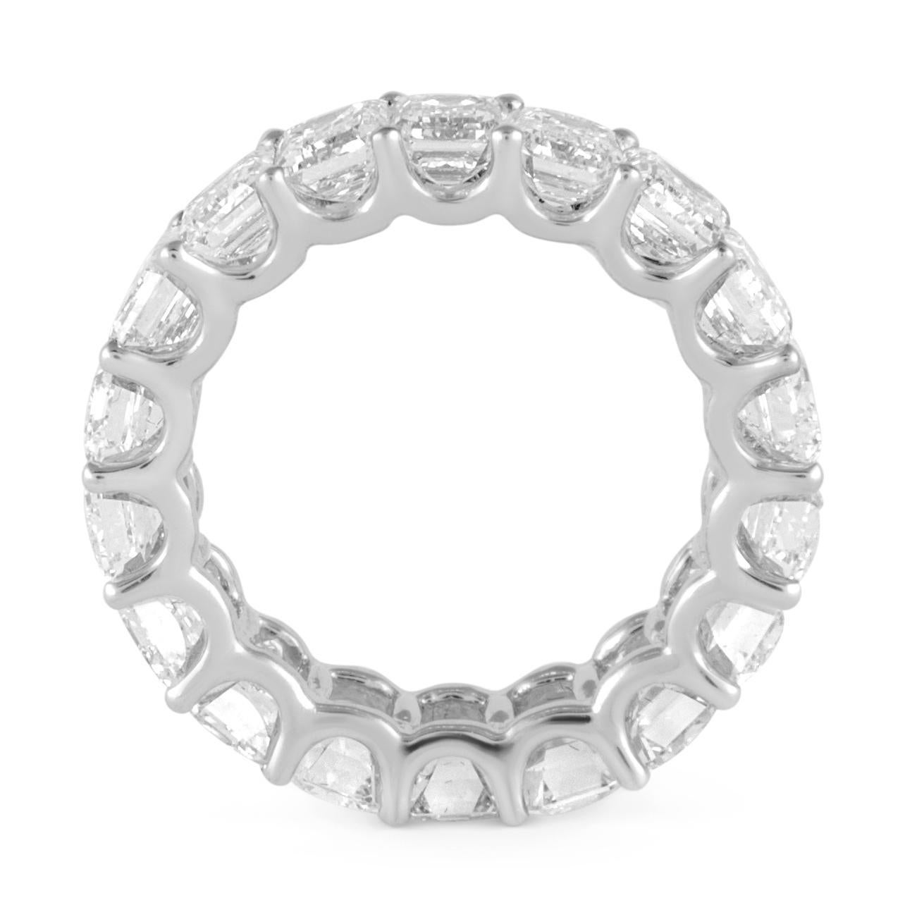 Women's Alexander Beverly Hills 8.28ct Emerald Cut Diamond Eternity Band 18k s.4.75 For Sale