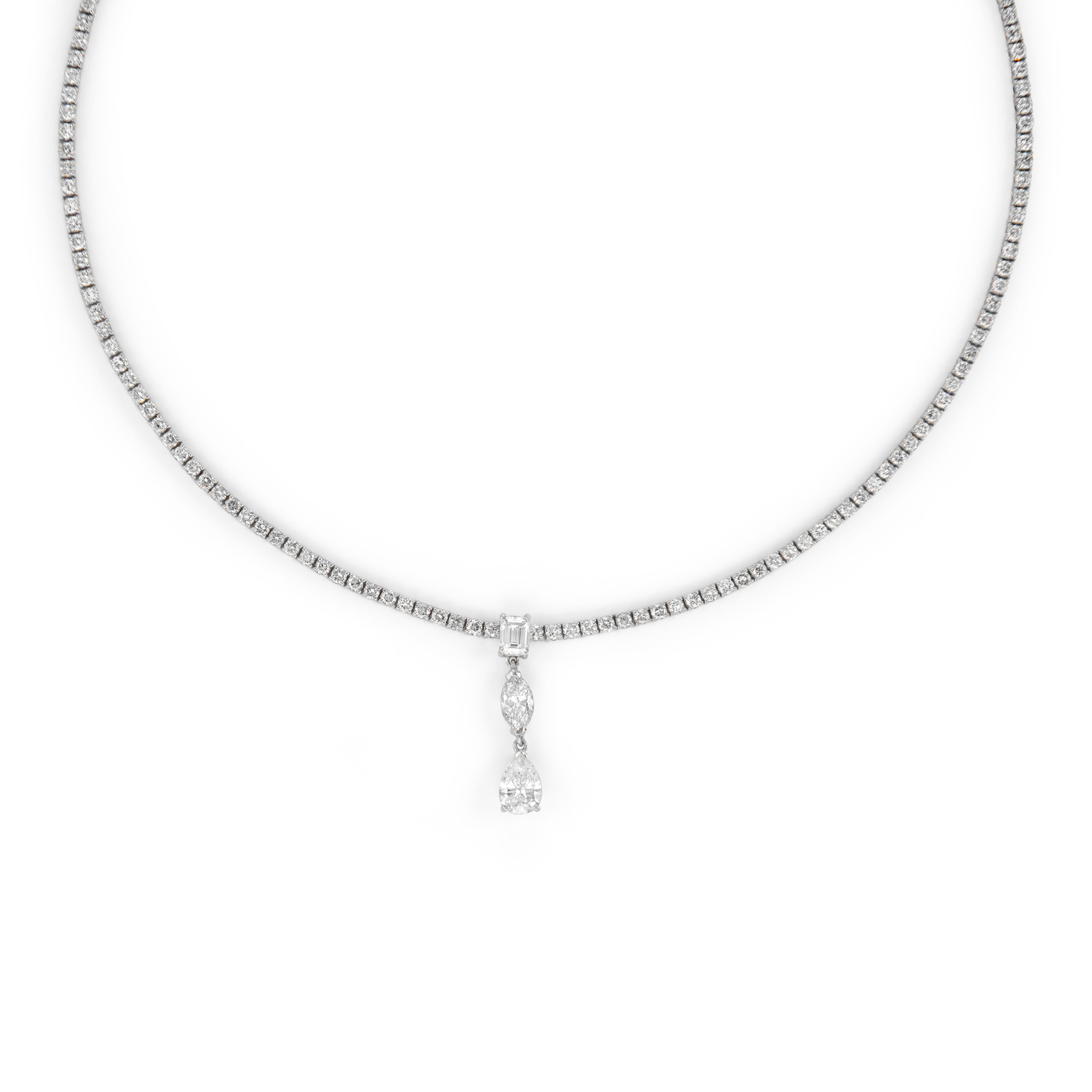 Taille ronde Alexander Beverly Hills Collier tennis en or blanc 18 carats avec diamants de 8,30 carats en vente