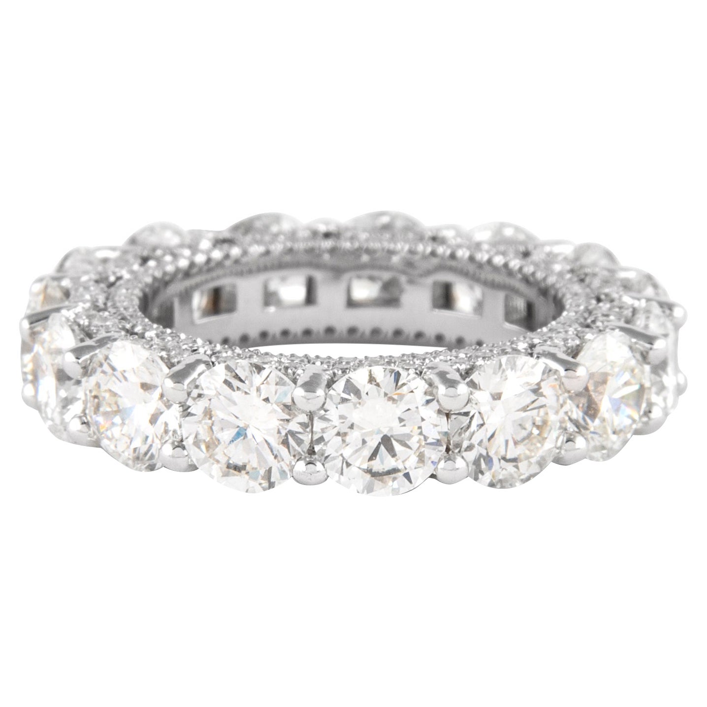 Alexander Beverly Hills - Fascia per l'eternità con diamanti da 8,35 carati e pavé in oro bianco 18 carati in vendita