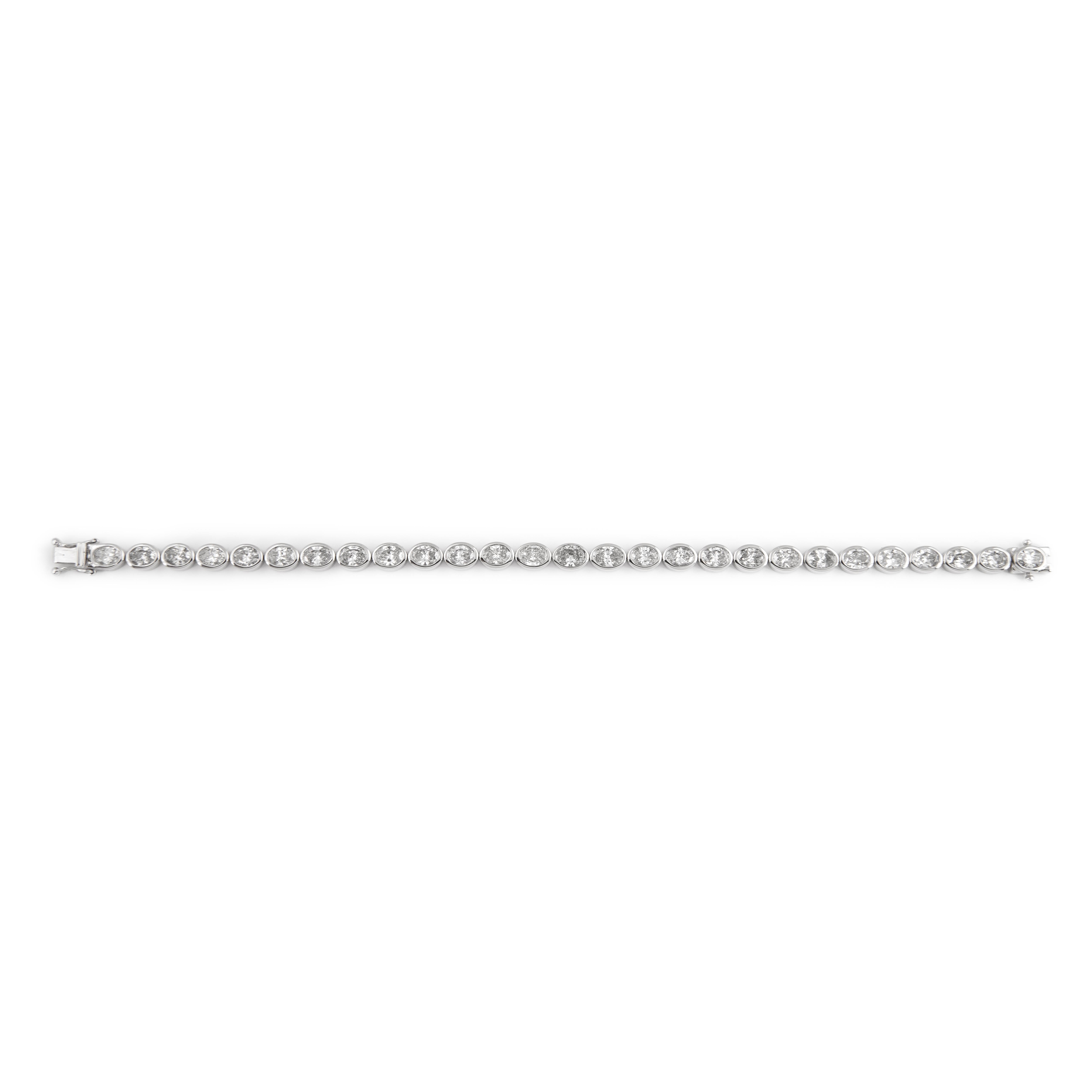 Alexander Beverly Hills 8.46ct East-West Oval Cut Diamond Tennis Bracelet 18k In New Condition For Sale In BEVERLY HILLS, CA