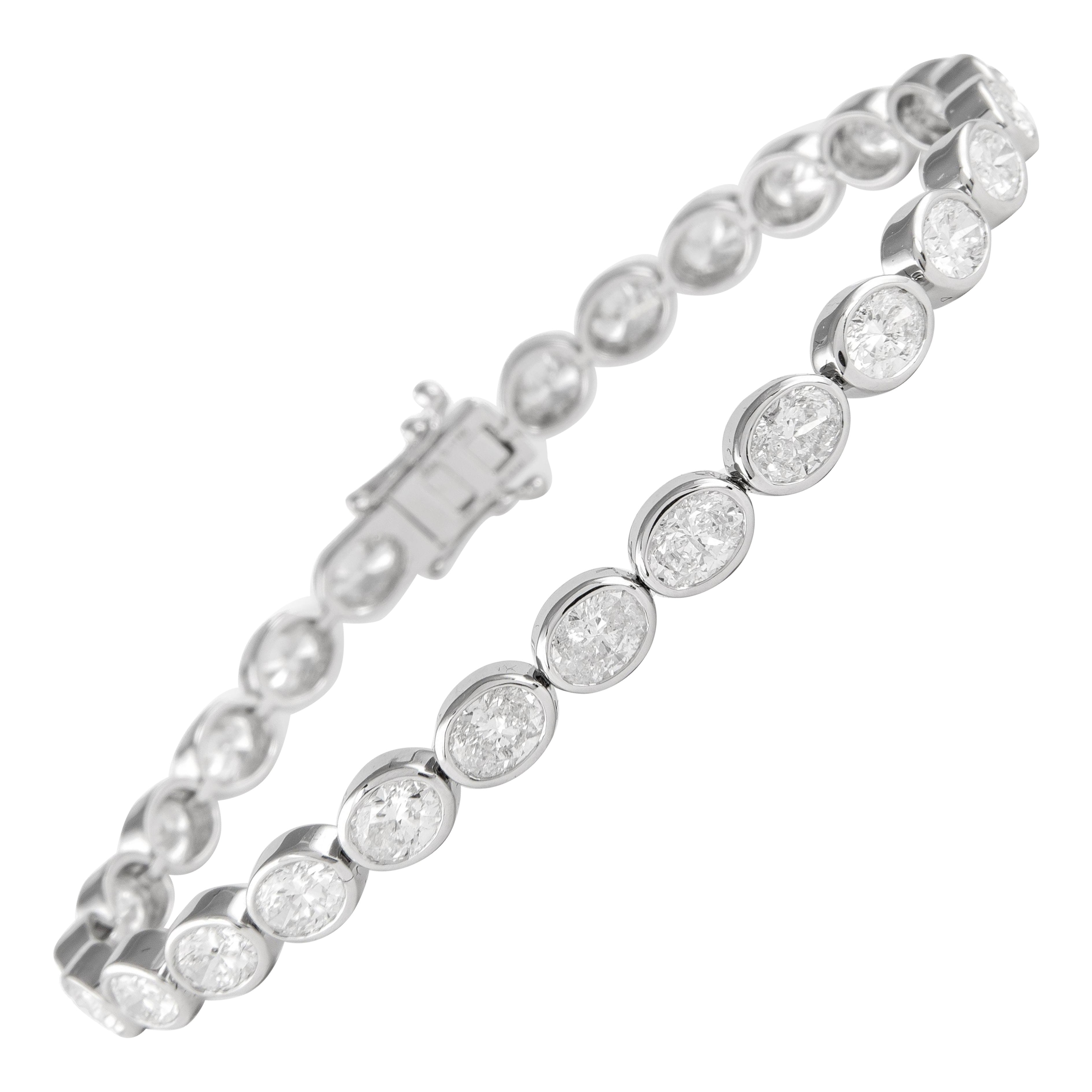 Alexander Beverly Hills Pulsera de tenis con bisel Este-Oeste de diamantes ovalados de 8,51 ct 18k