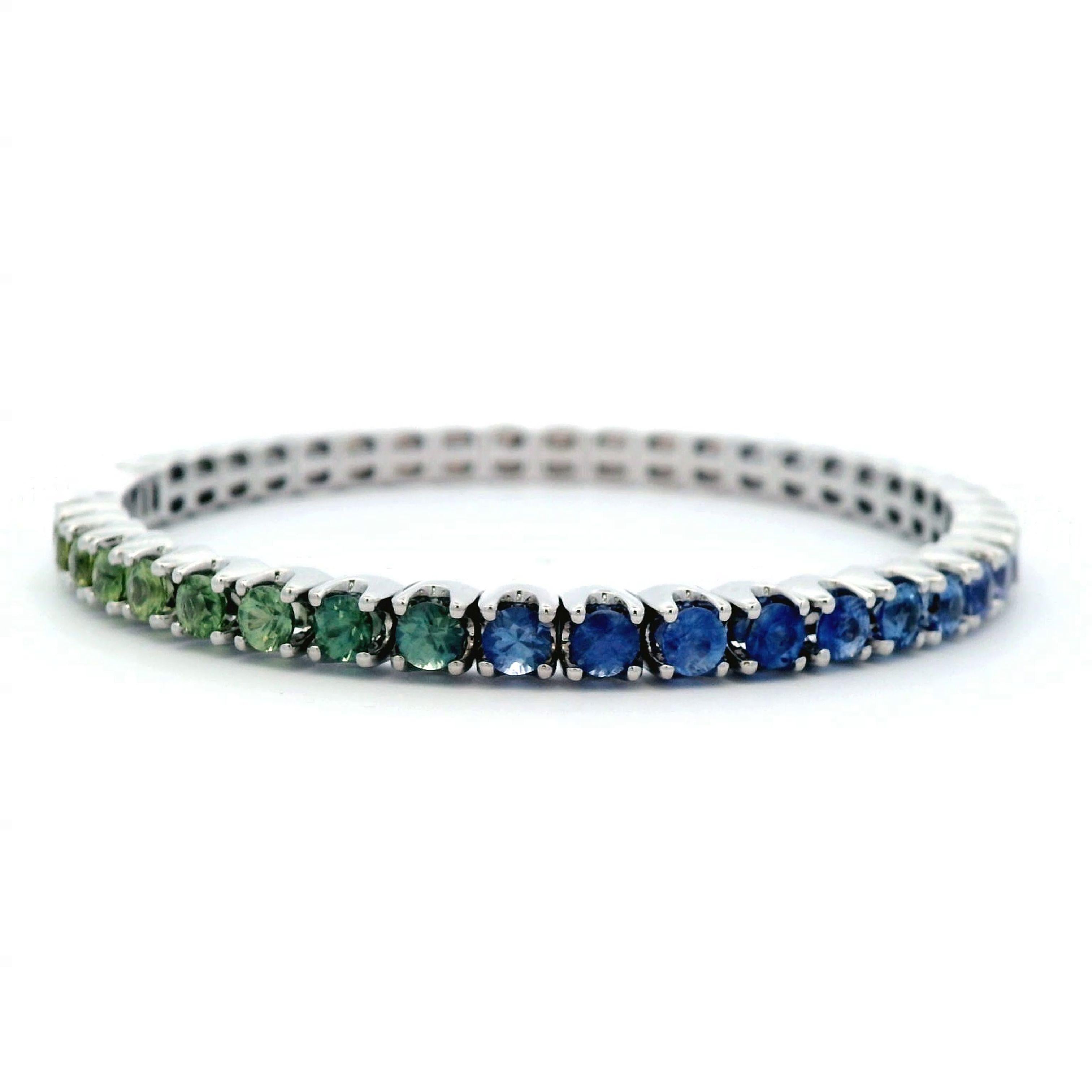 Alexander Beverly Hills 8.96ct Rainbow Sapphire Tennis Flexi Bracelet White Gold In New Condition For Sale In BEVERLY HILLS, CA