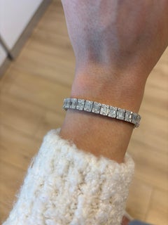 Alexander Beverly Hills 9.19 Carat Round & Baguette Diamond Bracelet 18k Gold