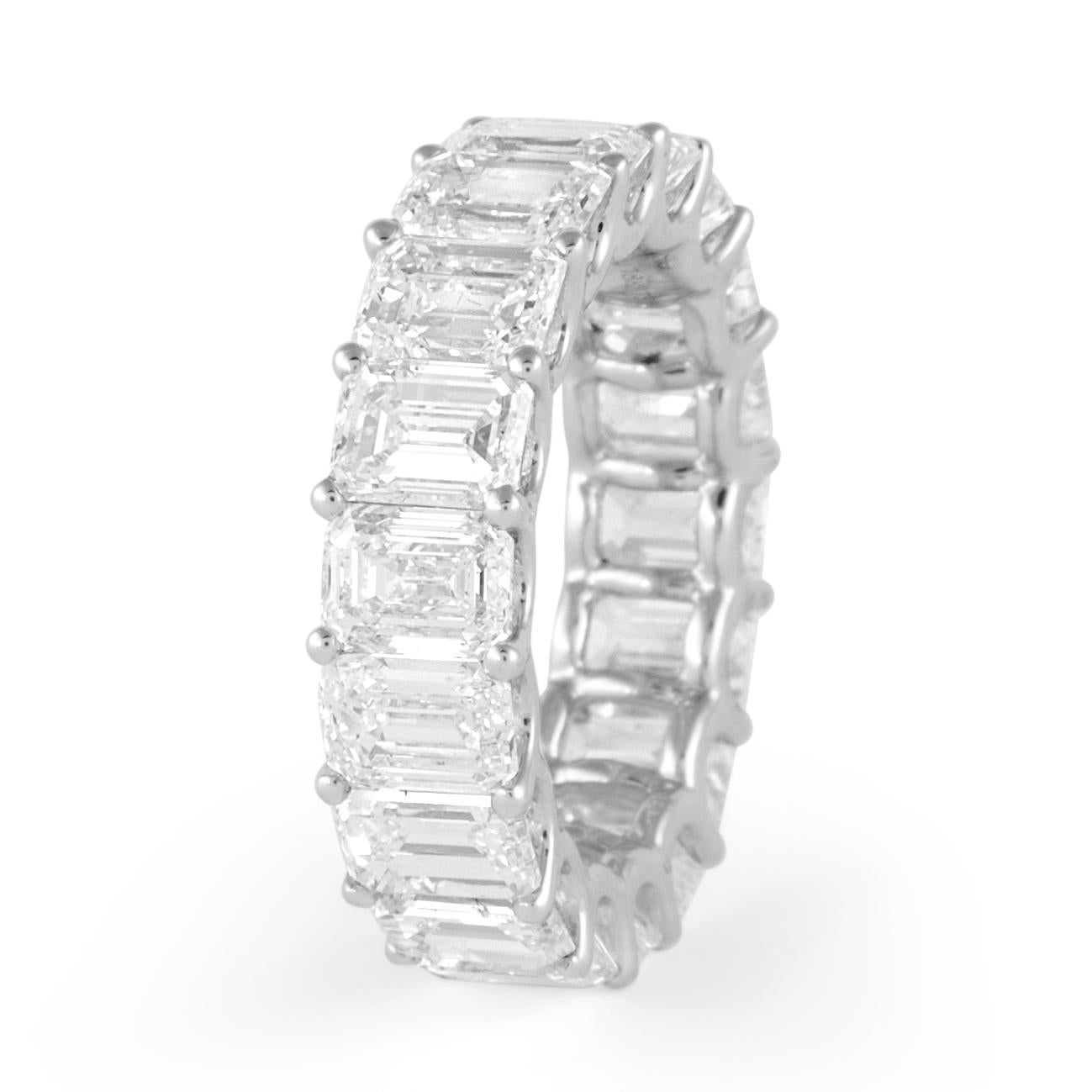 Contemporary Alexander Beverly Hills 9.36ct Emerald Cut Diamond Eternity Band 18k s.5.75 For Sale