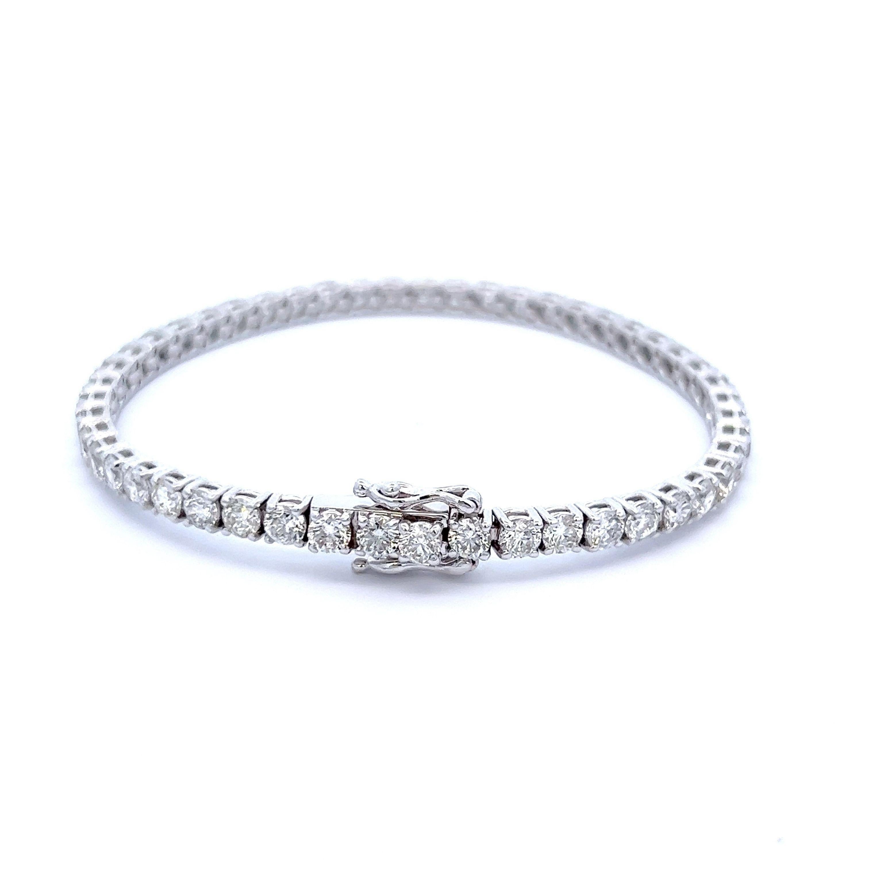 Alexander Beverly Hills Tennisarmband aus 18 Karat Weißgold mit 9,19 Karat Diamanten (Zeitgenössisch) im Angebot