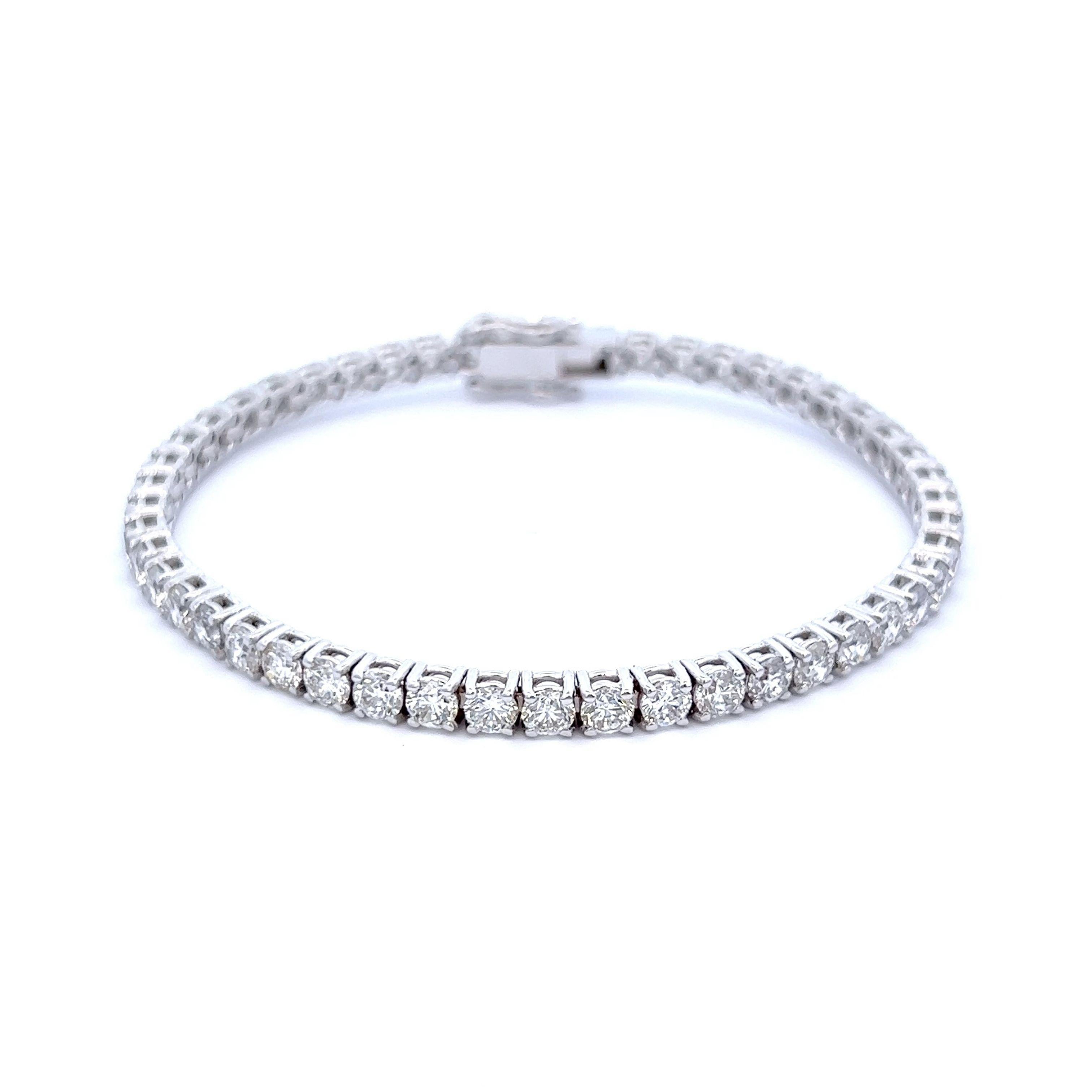 Alexander Beverly Hills Tennisarmband aus 18 Karat Weißgold mit 9,19 Karat Diamanten (Rundschliff) im Angebot