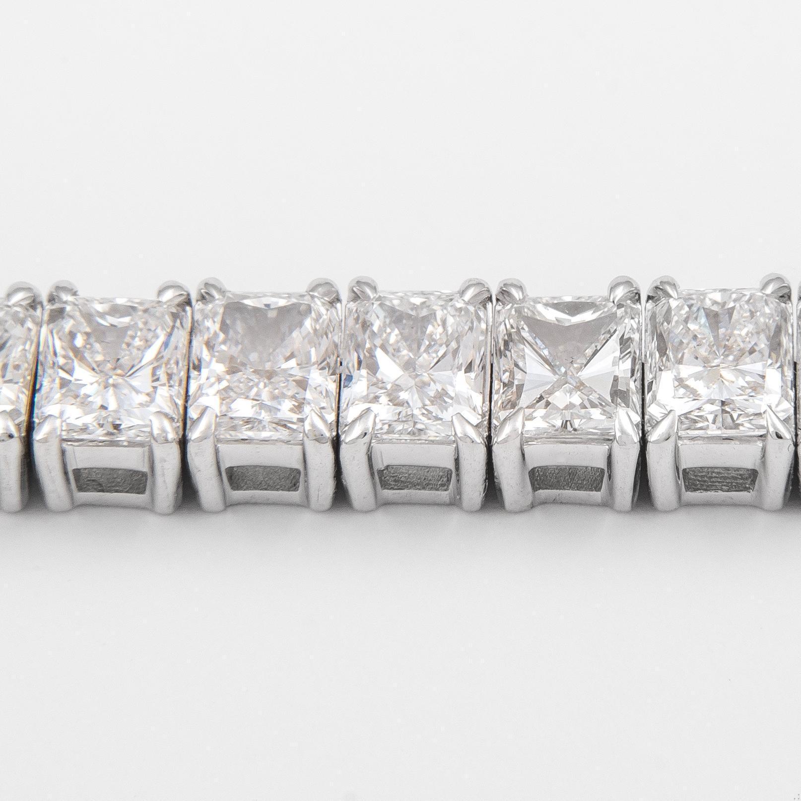 Contemporain Alexander Beverly Hills Tous GIA 21,80ct  Bracelet tennis en diamants radiants 18 carats en vente